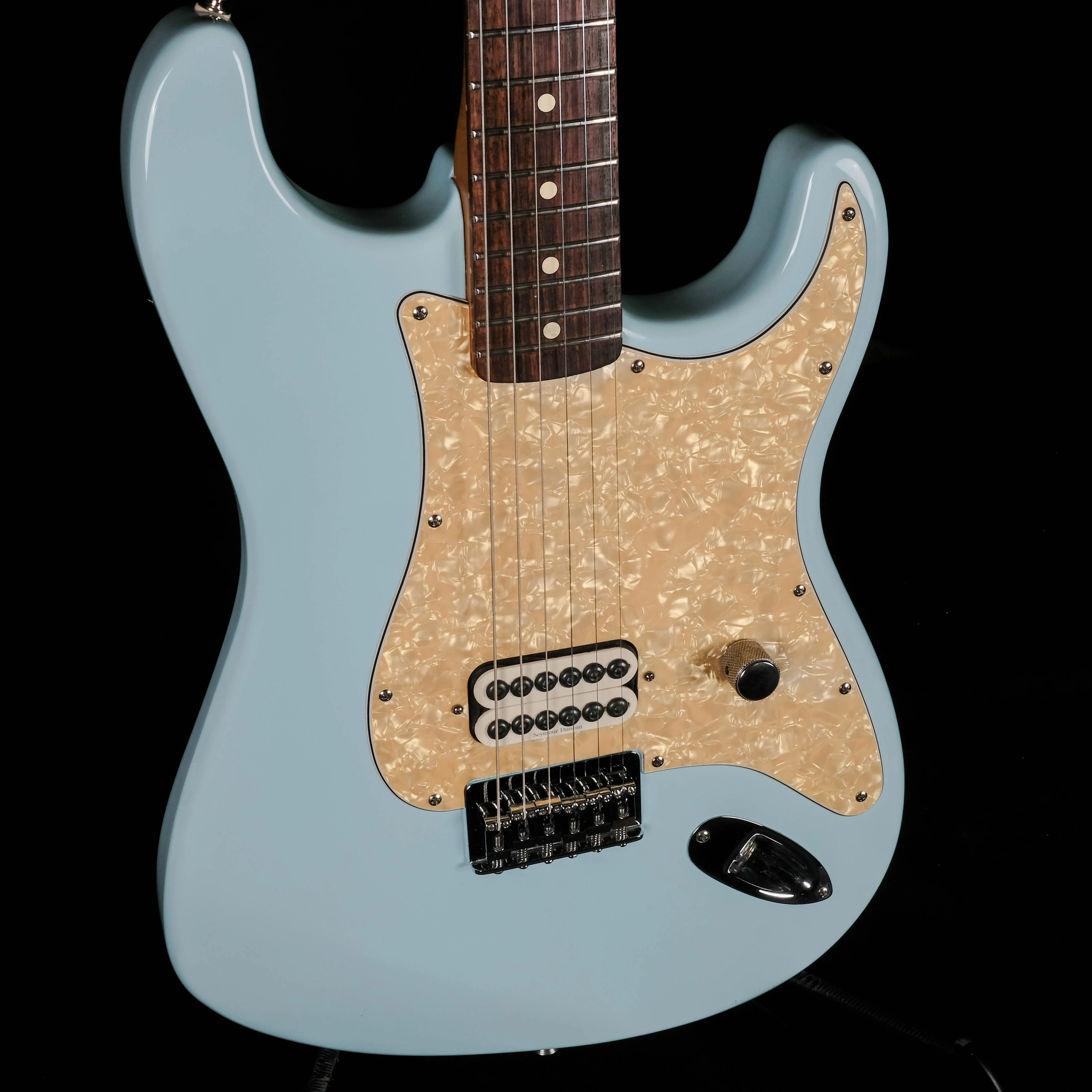 Used 2002 Fender Tom Delonge Hardtail Stratocaster Daphne Blue Electric Guitar - Image 6