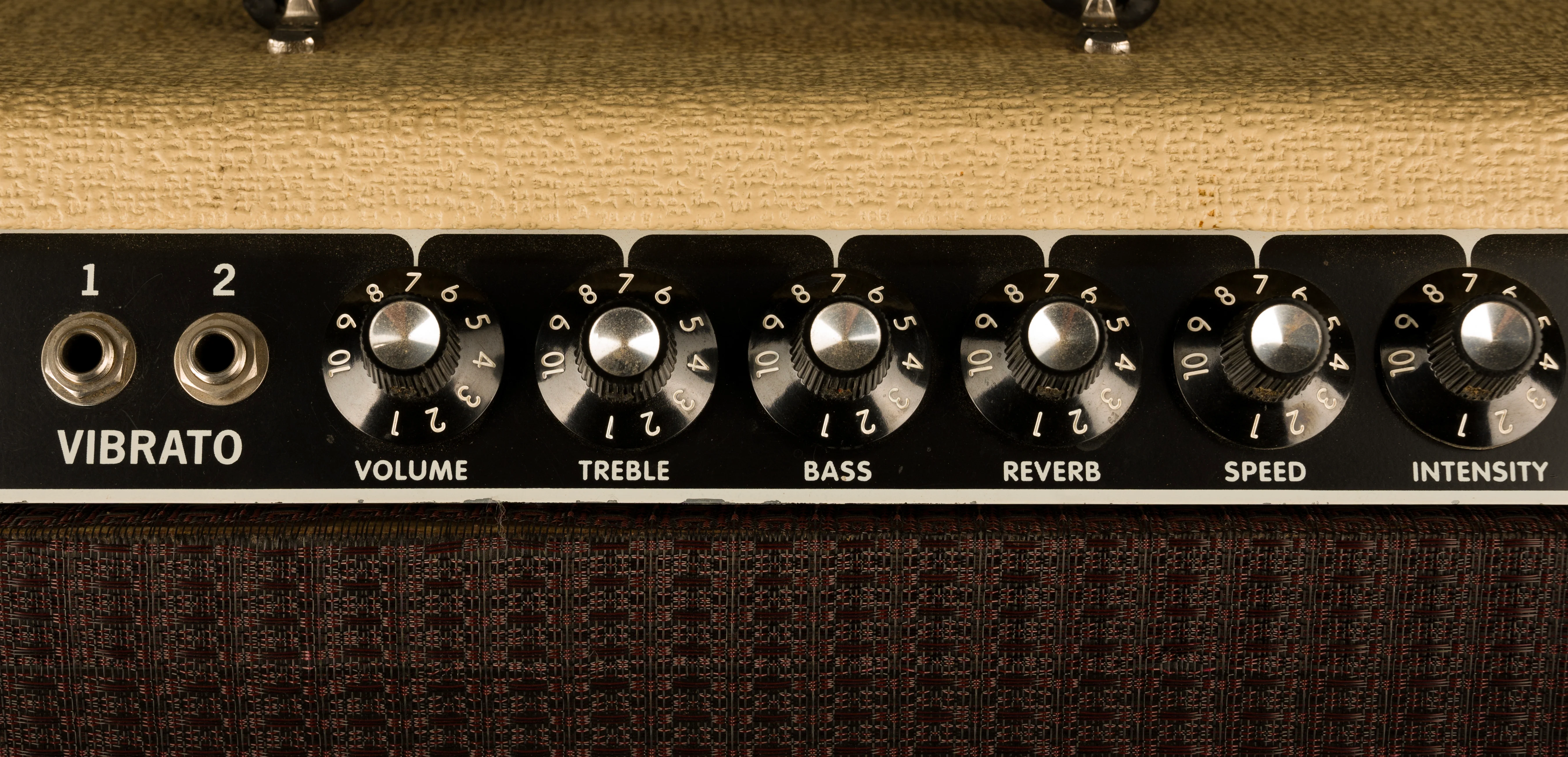 Pre Owned Mike Moody Magic Fender Vibro Deluxe Guitar Amp Combo - Stephen Stern Collection - Image 5