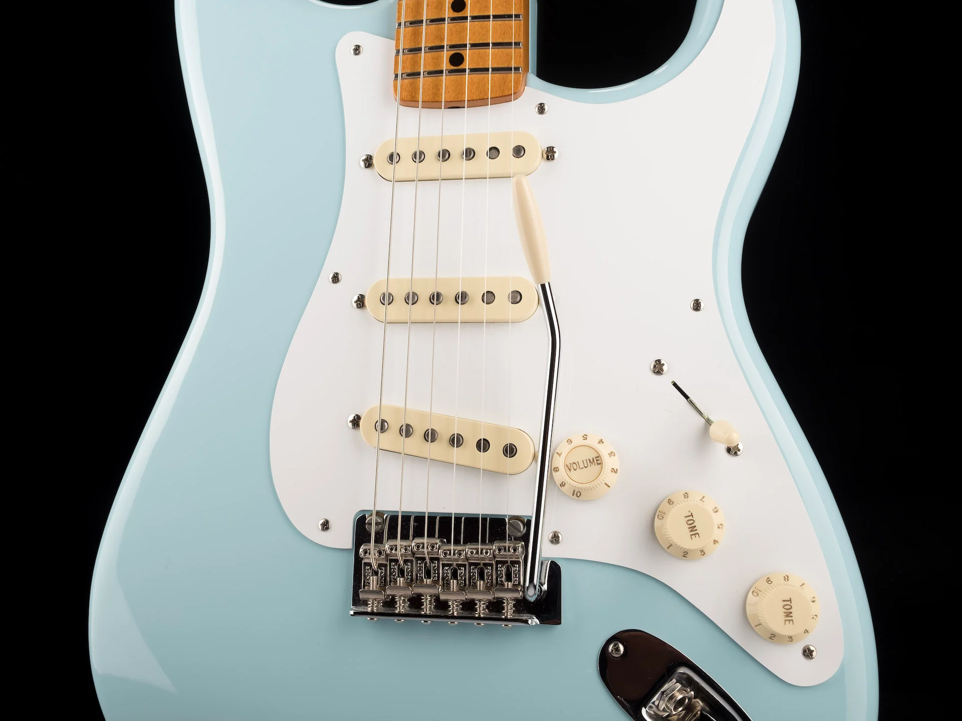 Pre Owned 2019 Fender Vintera 50’s Modified Strat Daphne Blue With Gig Bag - Image 6