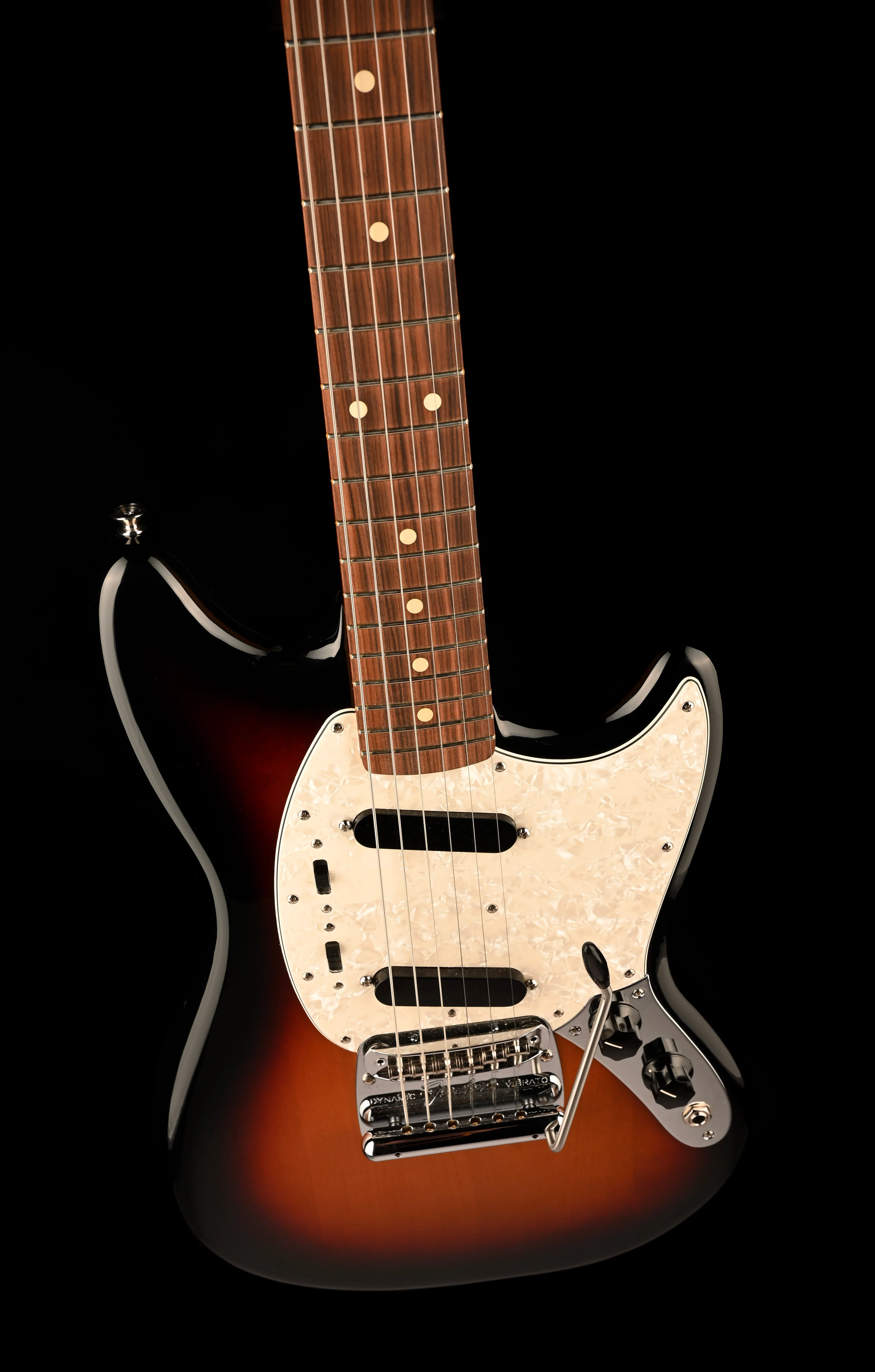 Pre Owned '22 Fender Vintera '60s Mustang Guitar 3-Color Sunburst With Gig Bag - Image 4