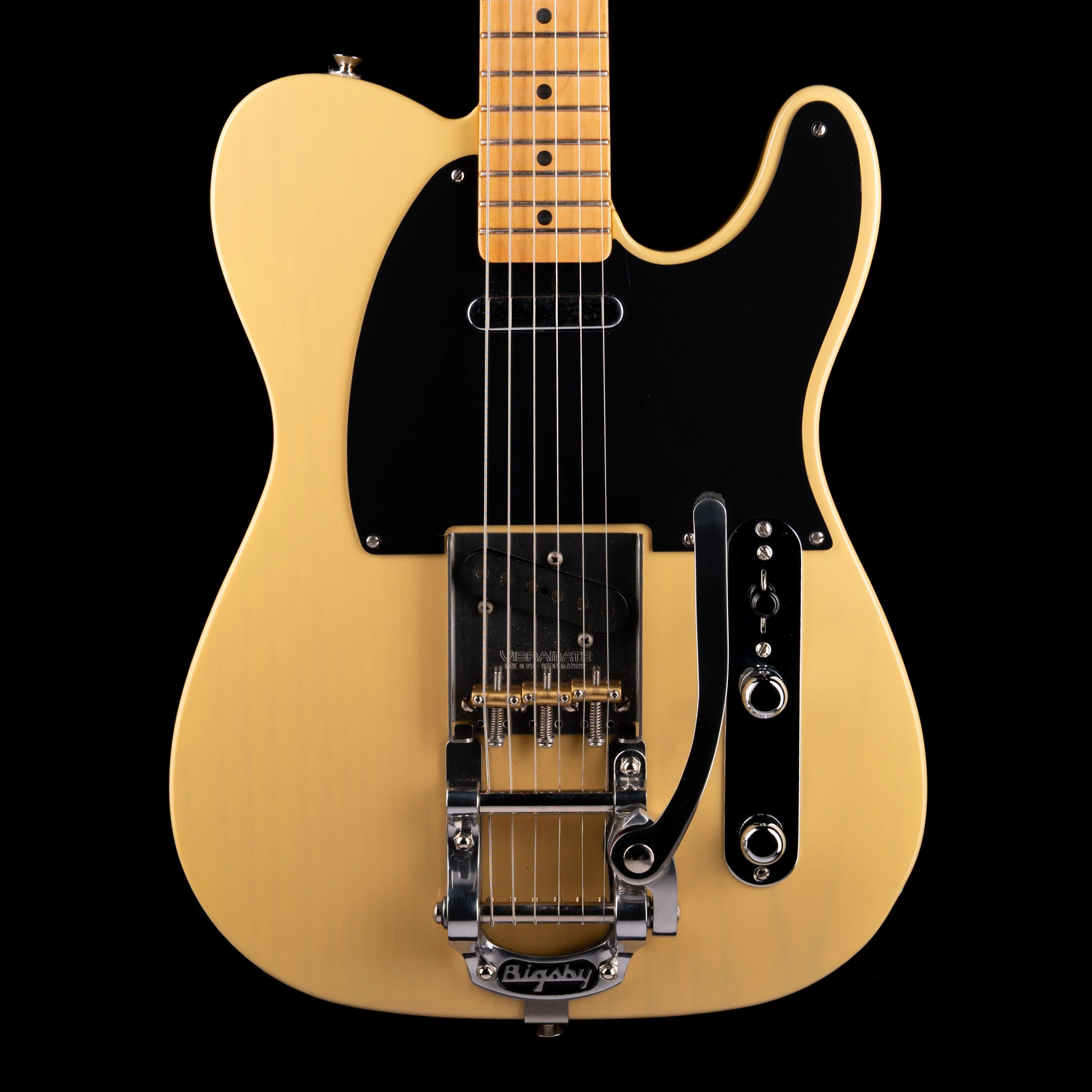 Pre-Owned Fender Vintera II 50's Nocaster Blackguard Blonde With Bigsby B5 With Gig Bag
