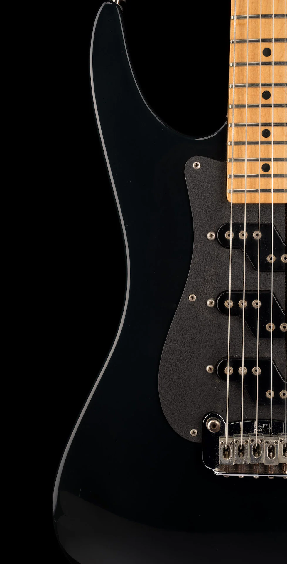 Pre Owned G&L 1990/1991 Comanche VI Black Electric Guitar With OHSC - Image 9