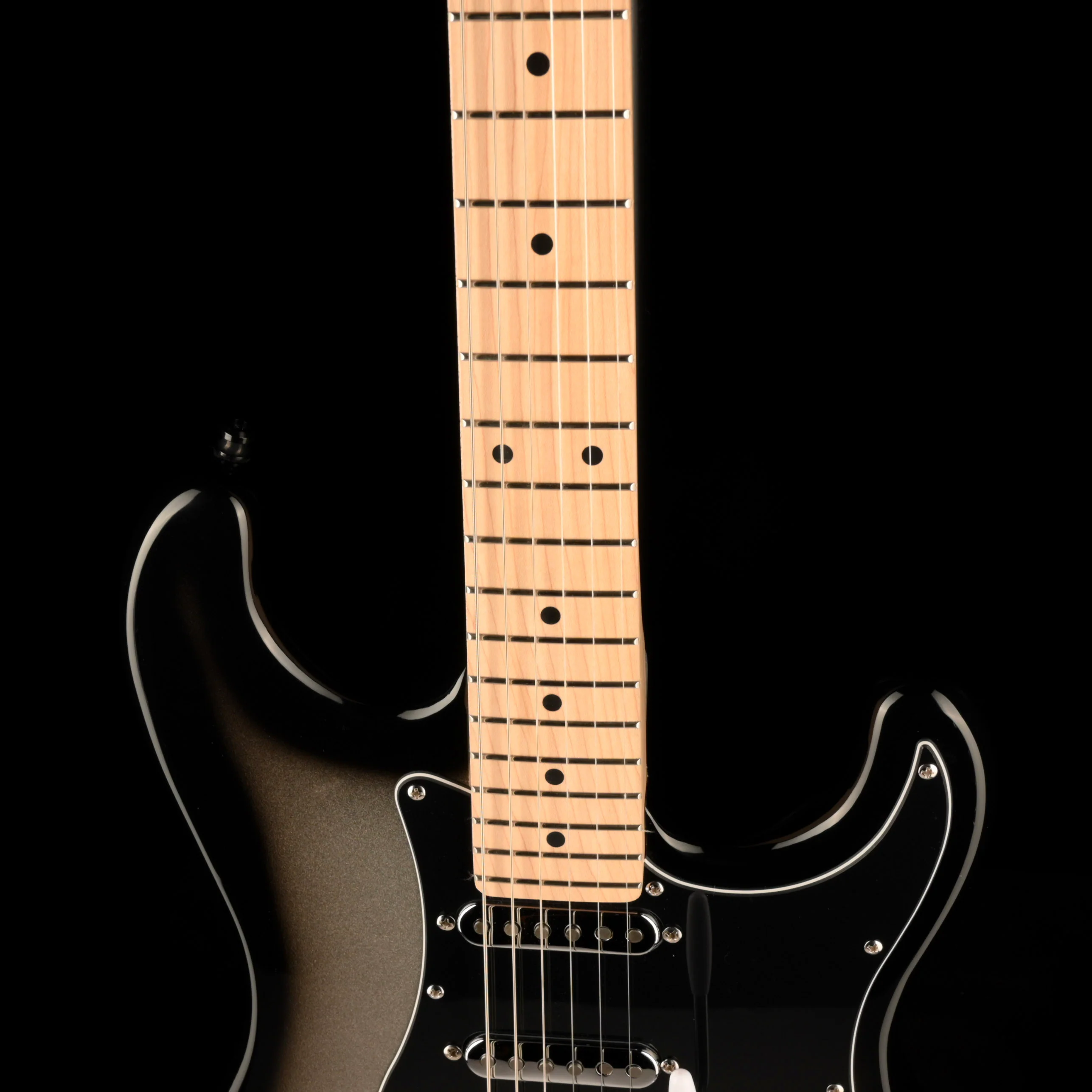 Pre Owned G&L Tribute Series Placentia Legacy Silverburst - Image 3