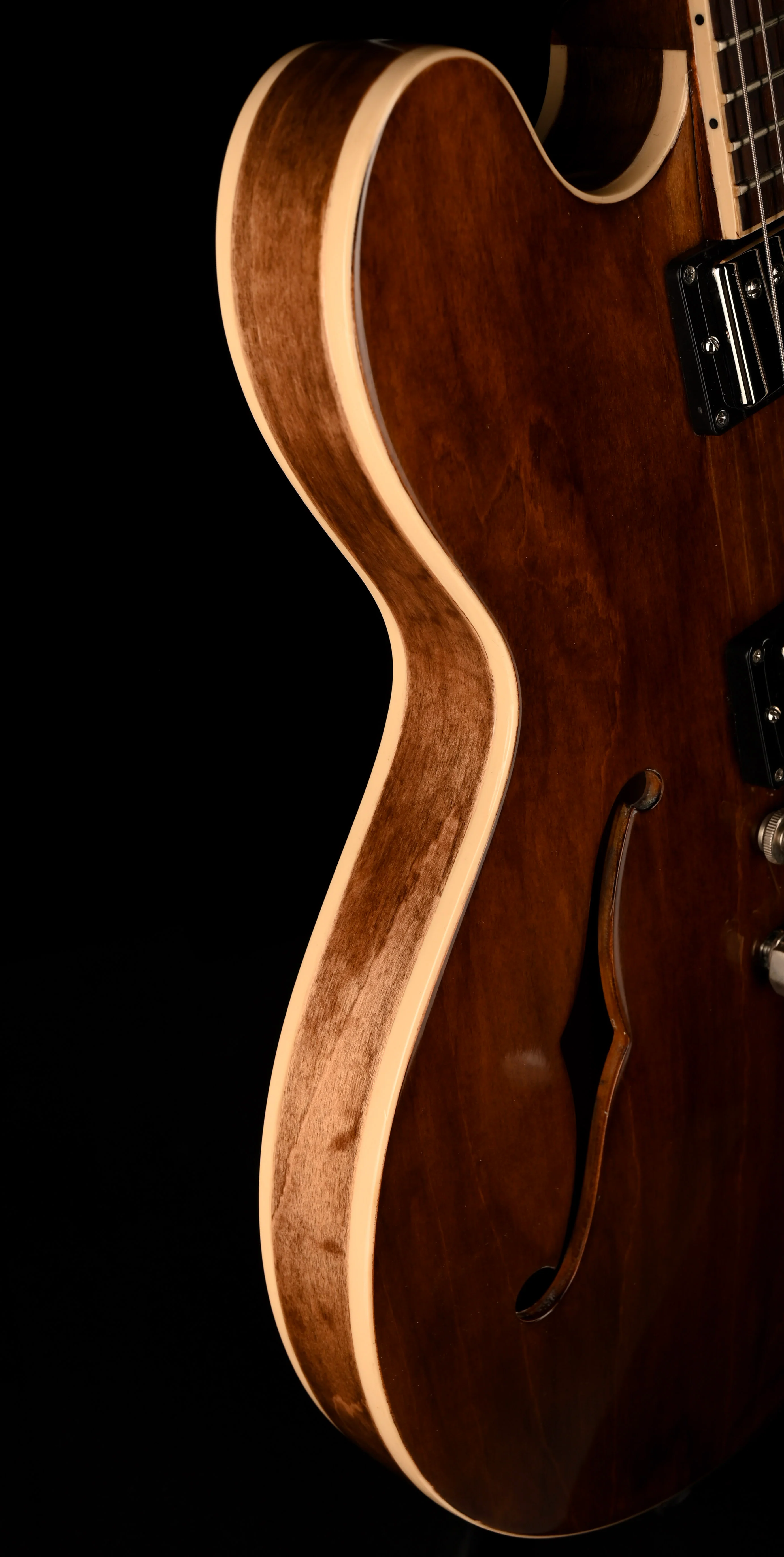 Pre Owned Gibson Custom Mod Collection ES-335 Barn Burner with OHSC - Image 11
