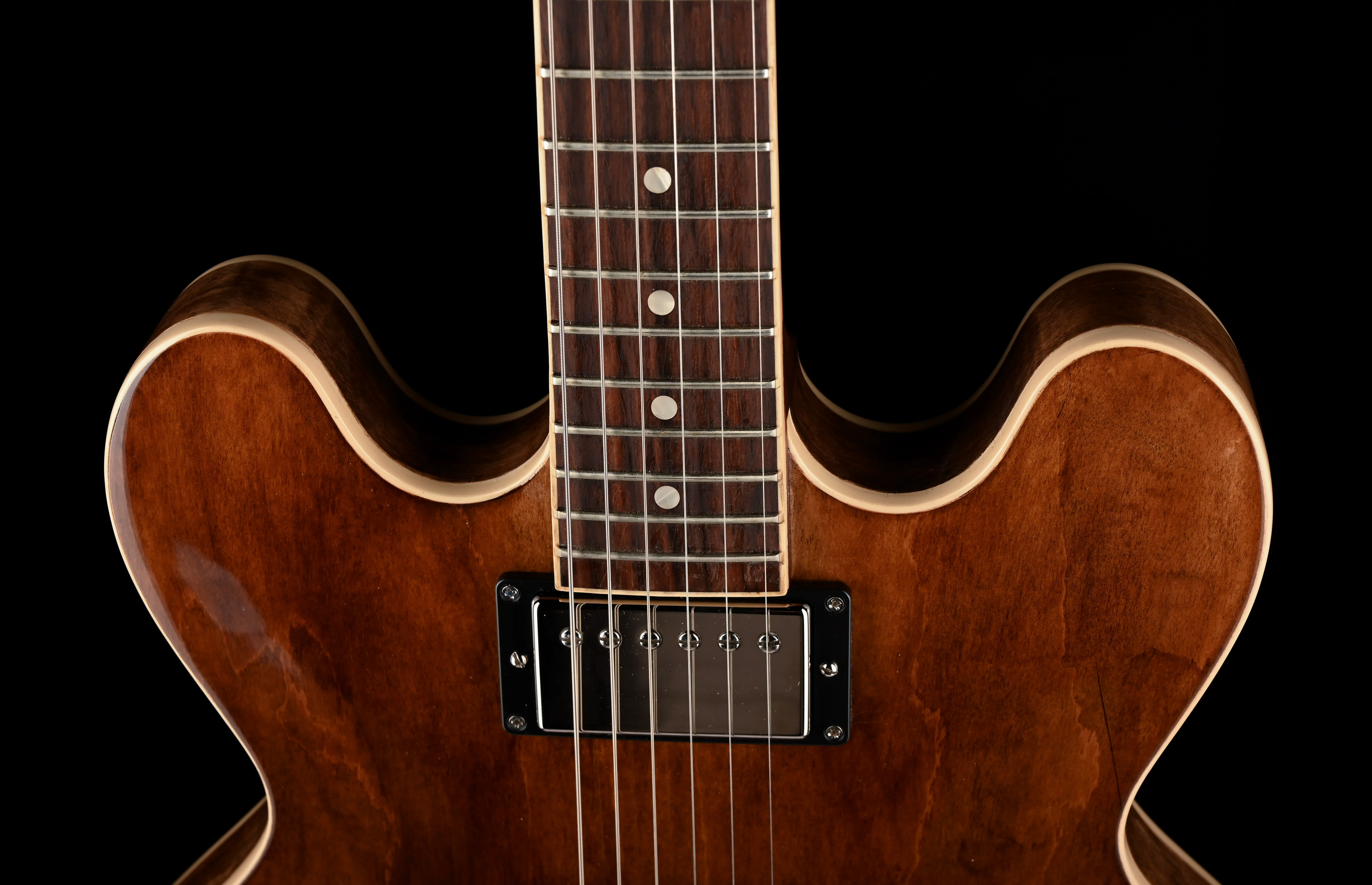 Pre Owned Gibson Custom Mod Collection ES-335 Barn Burner with OHSC - Image 3