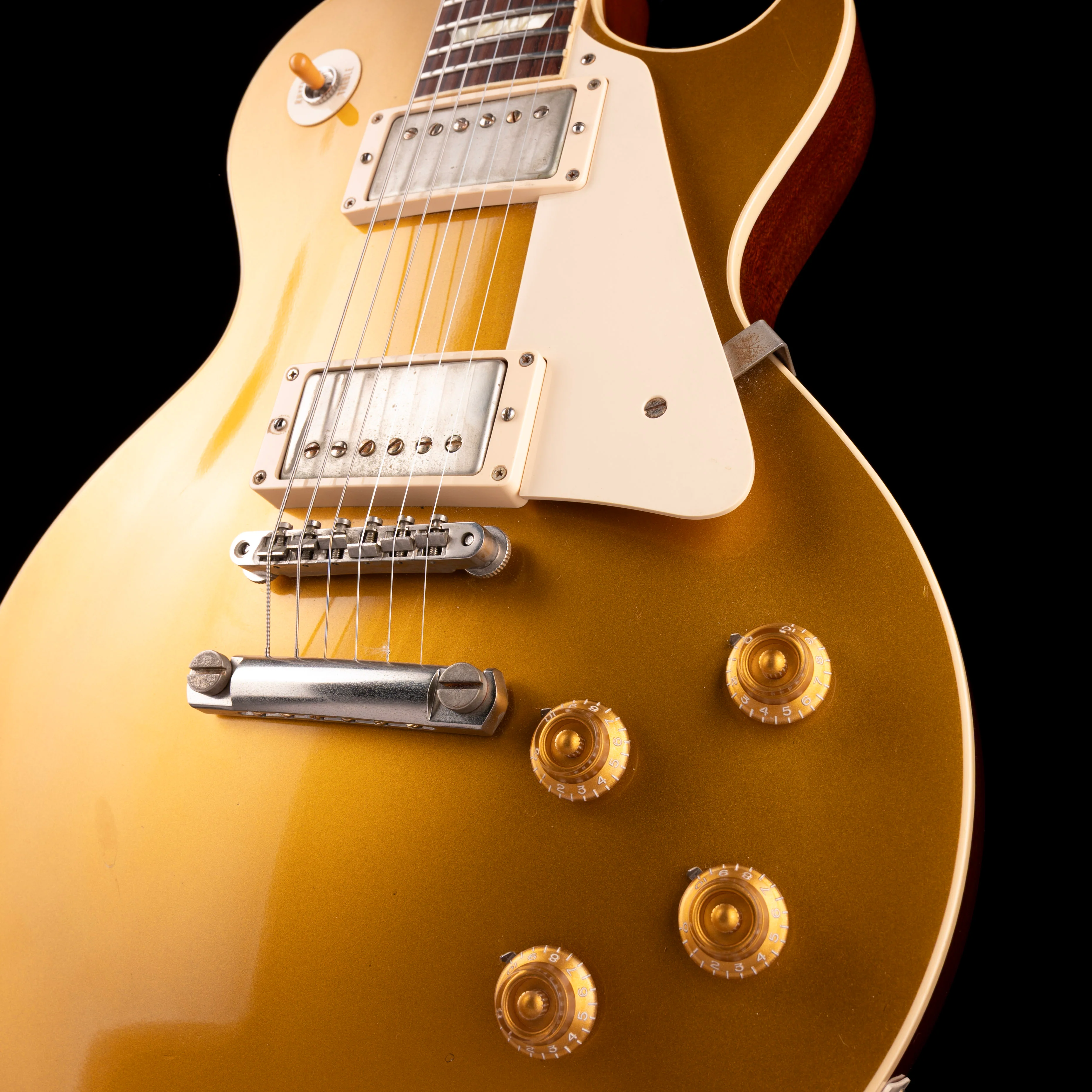 Pre-Owned 2015 Gibson Custom Shop CS7 50's Style Les Paul Standard VOS Gold Top With OHSC - Image 5