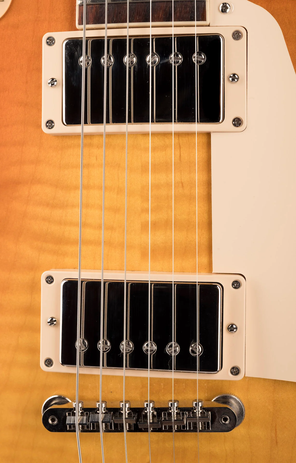 Pre Owned 2022 Gibson Les Paul Standard '60s Unburst With OHSC - Image 7