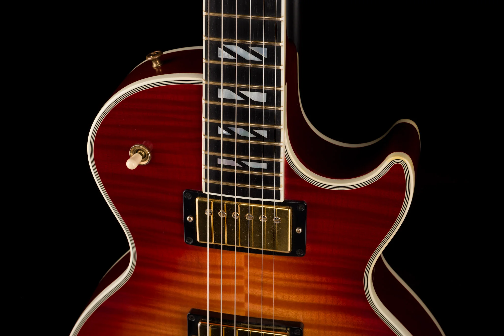 Pre Owned 2005 Gibson Les Paul Supreme Heritage Cherry Sunburst With OHSC - Image 9