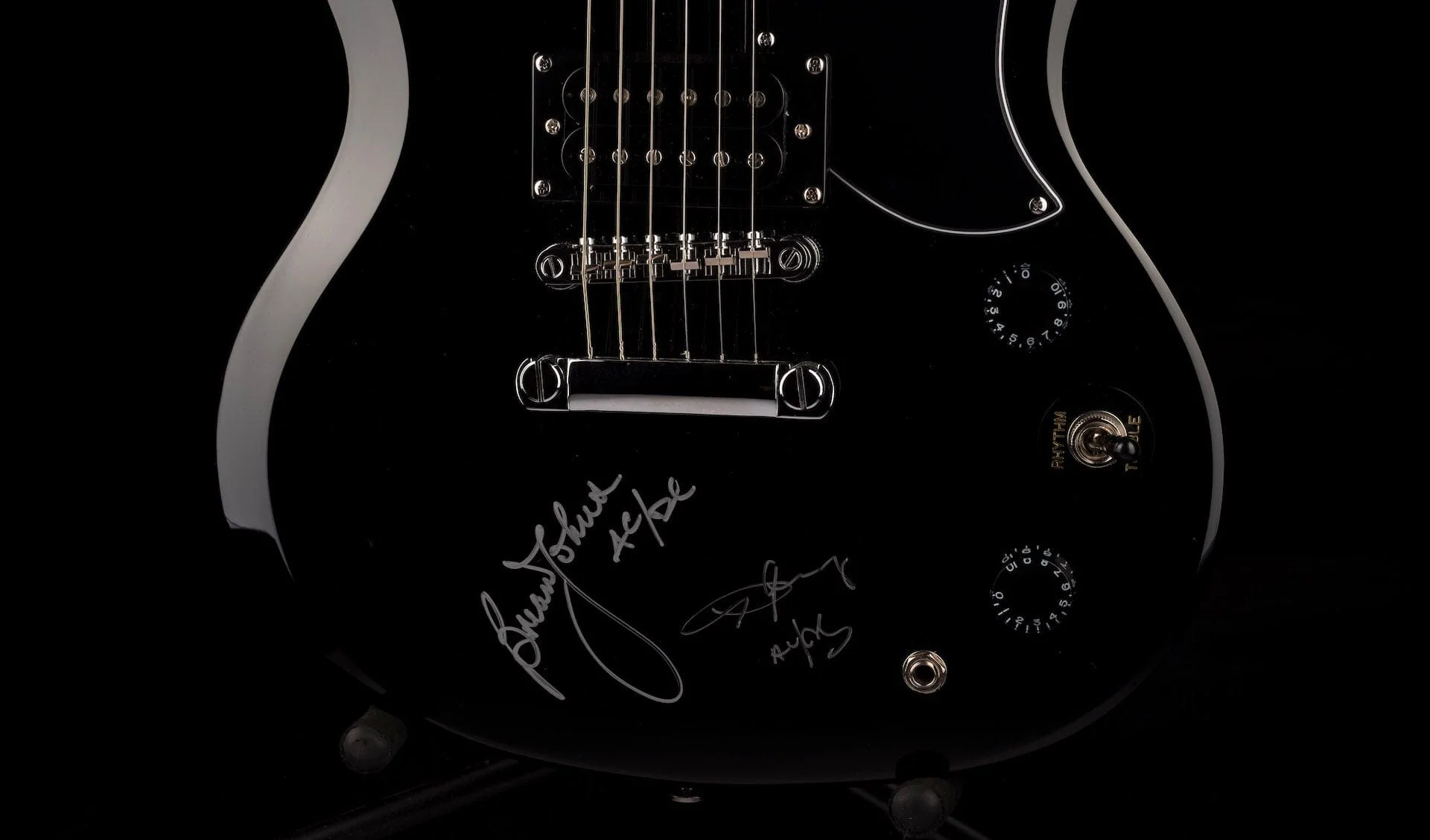 Pre Owned Epiphone SG Special Signed by Angus Young & Brian Johnson of AC/DC With HSC - Image 5
