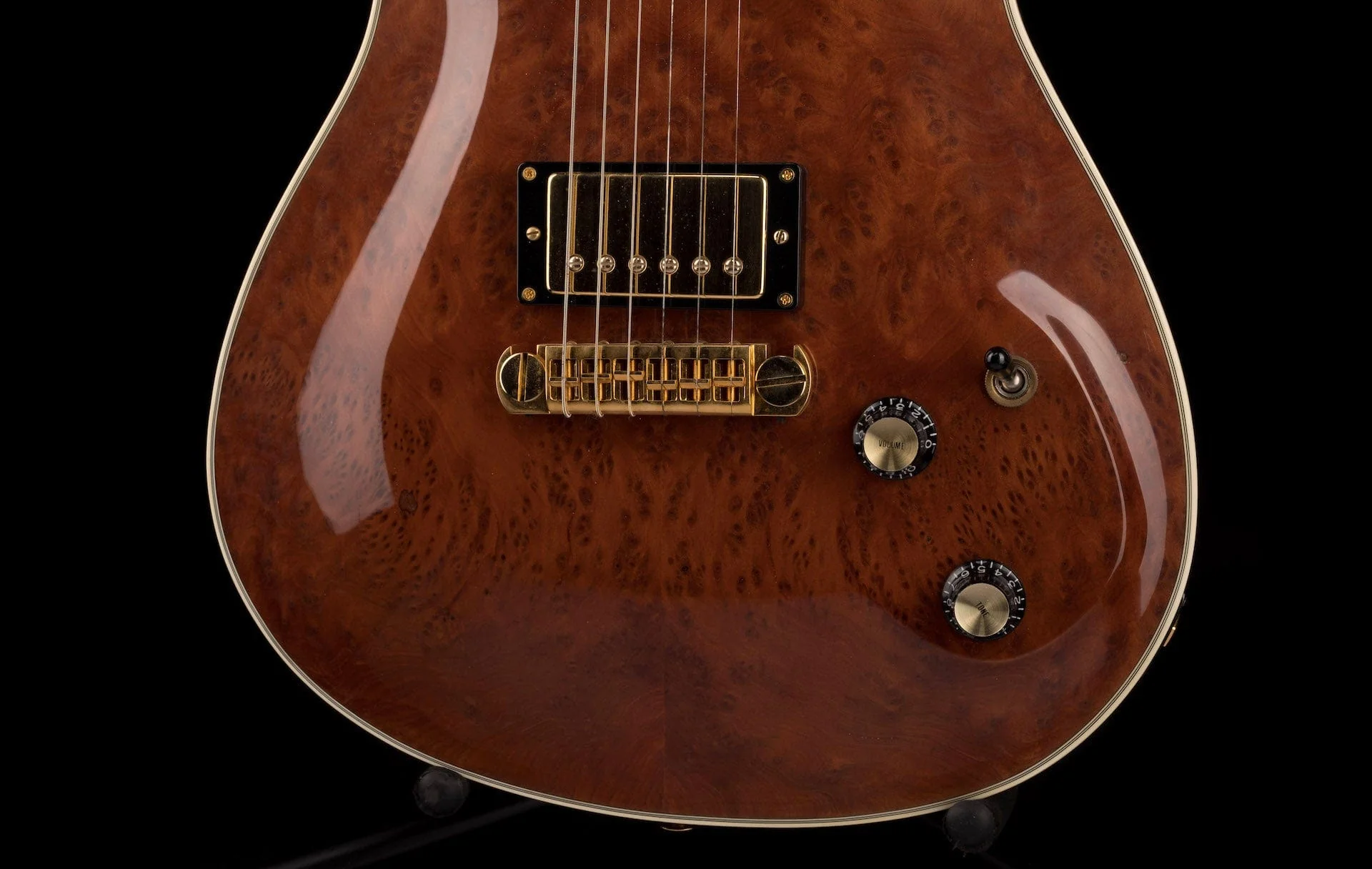 Pre-Owned 2006 Giffin Standard Hollowbody Redwood Burl Top with OHSC - Image 5