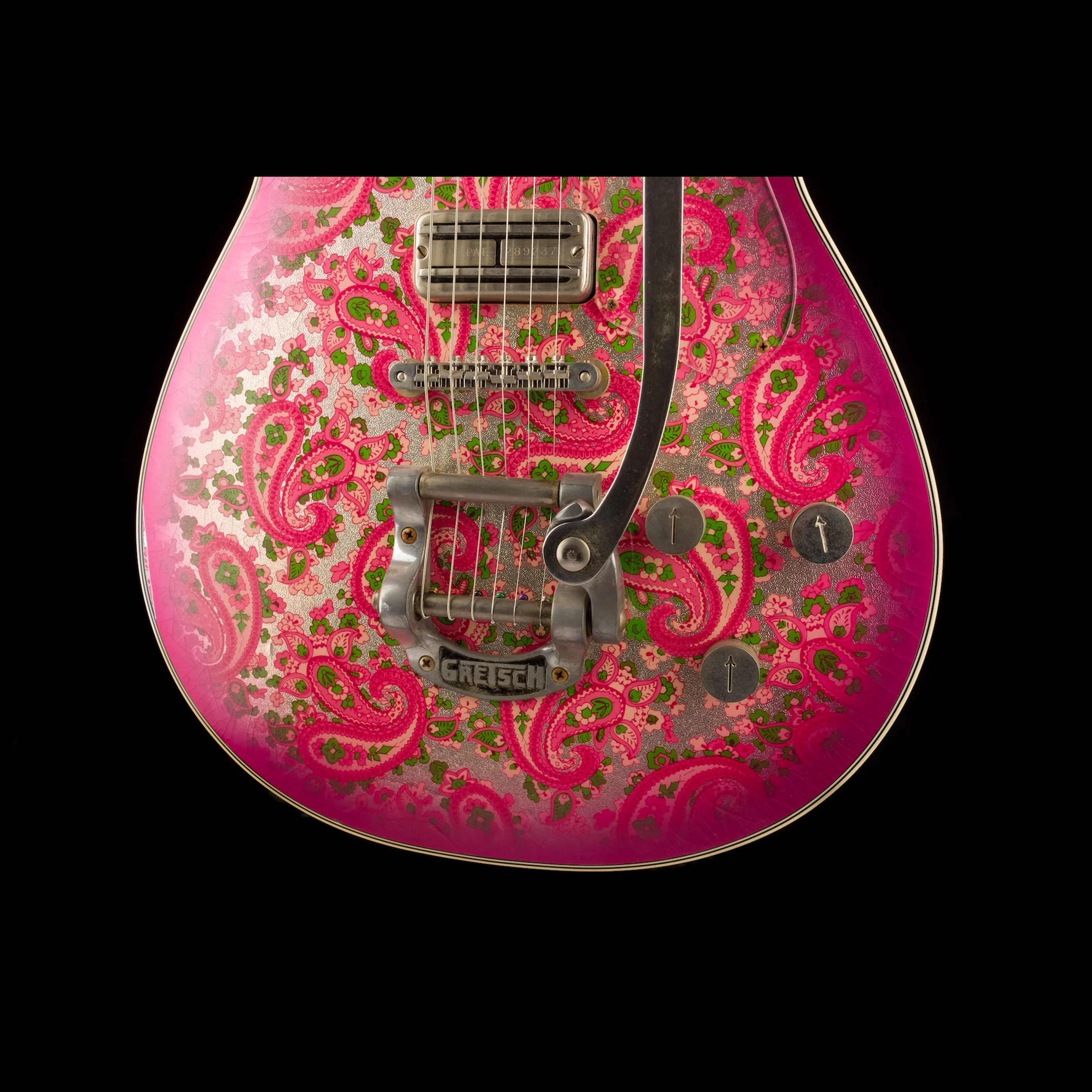 Pre Owned Gretsch Custom Shop Masterbuilt Stephen Stern G6128-JR Duo Jet Jr. Relic Pink Paisley With OHSC - Image 5