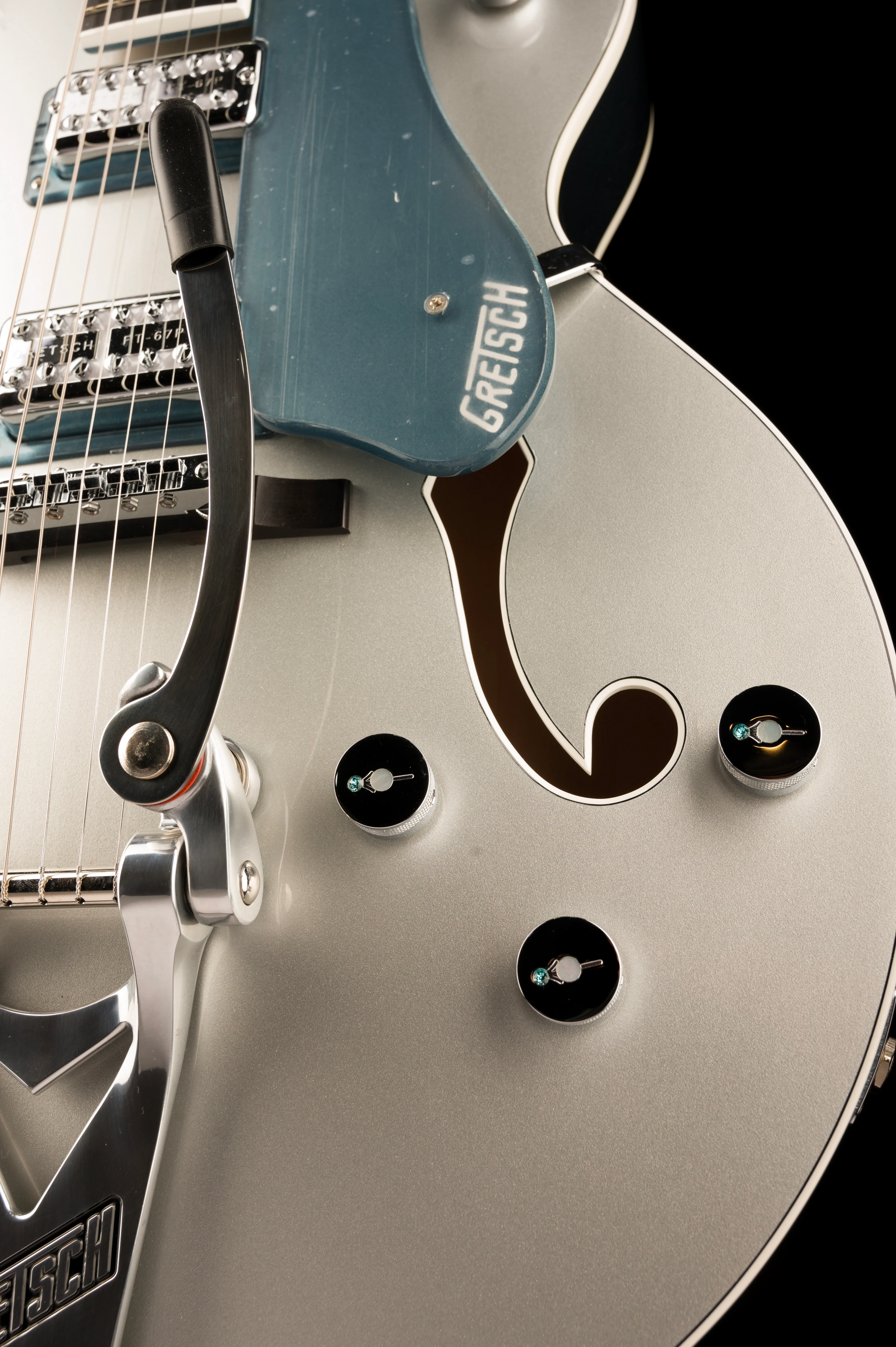 Pre Owned Gretsch G6118T-140 LTD 140th Double Platinum Anniversary Two-Tone Pure Platinum/Stone Platinum With OHSC - Image 8