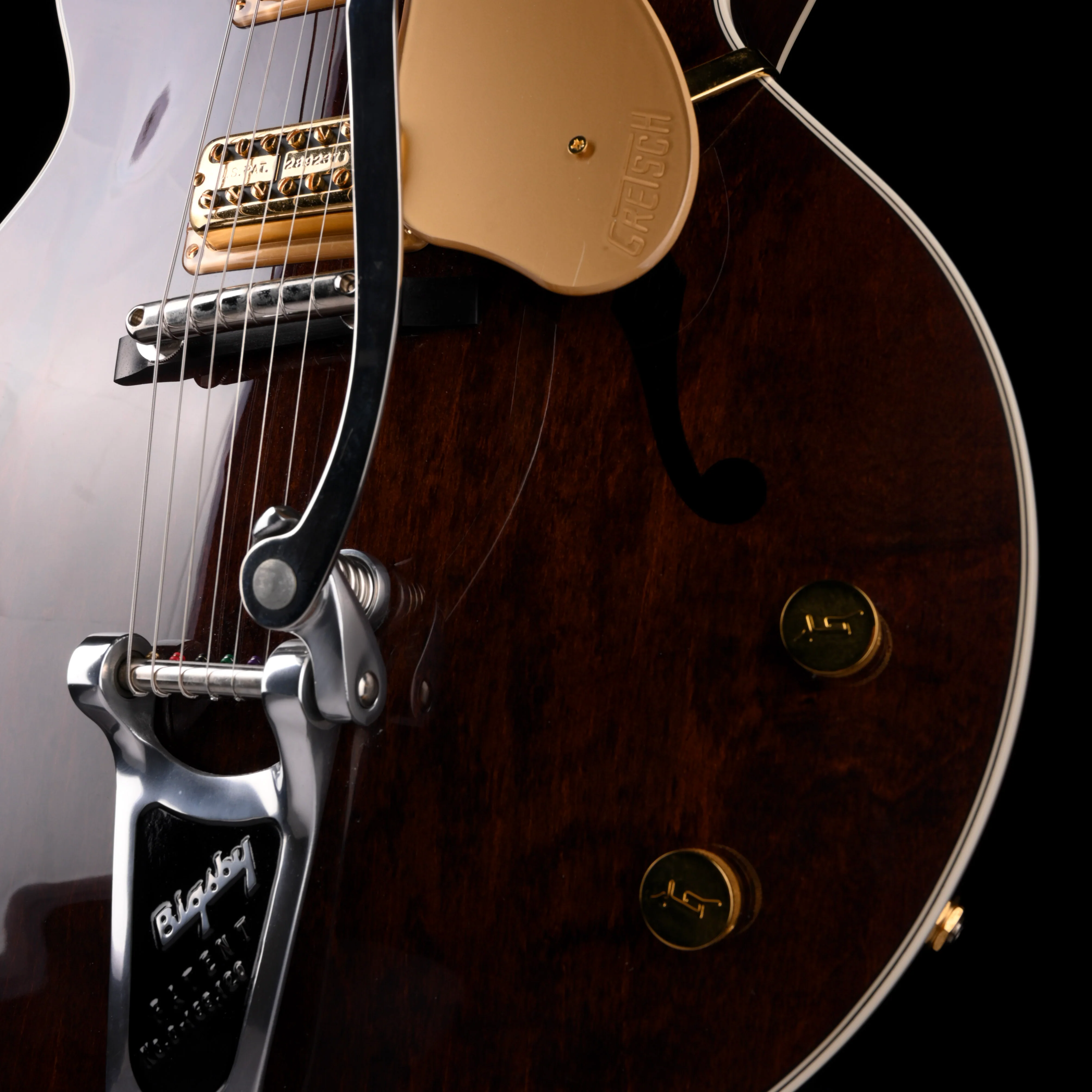 Pre Owned Gretsch G6122-1958 Country Classic Walnut Stain Hollow-Body Electric Guitar With OHSC - Image 5