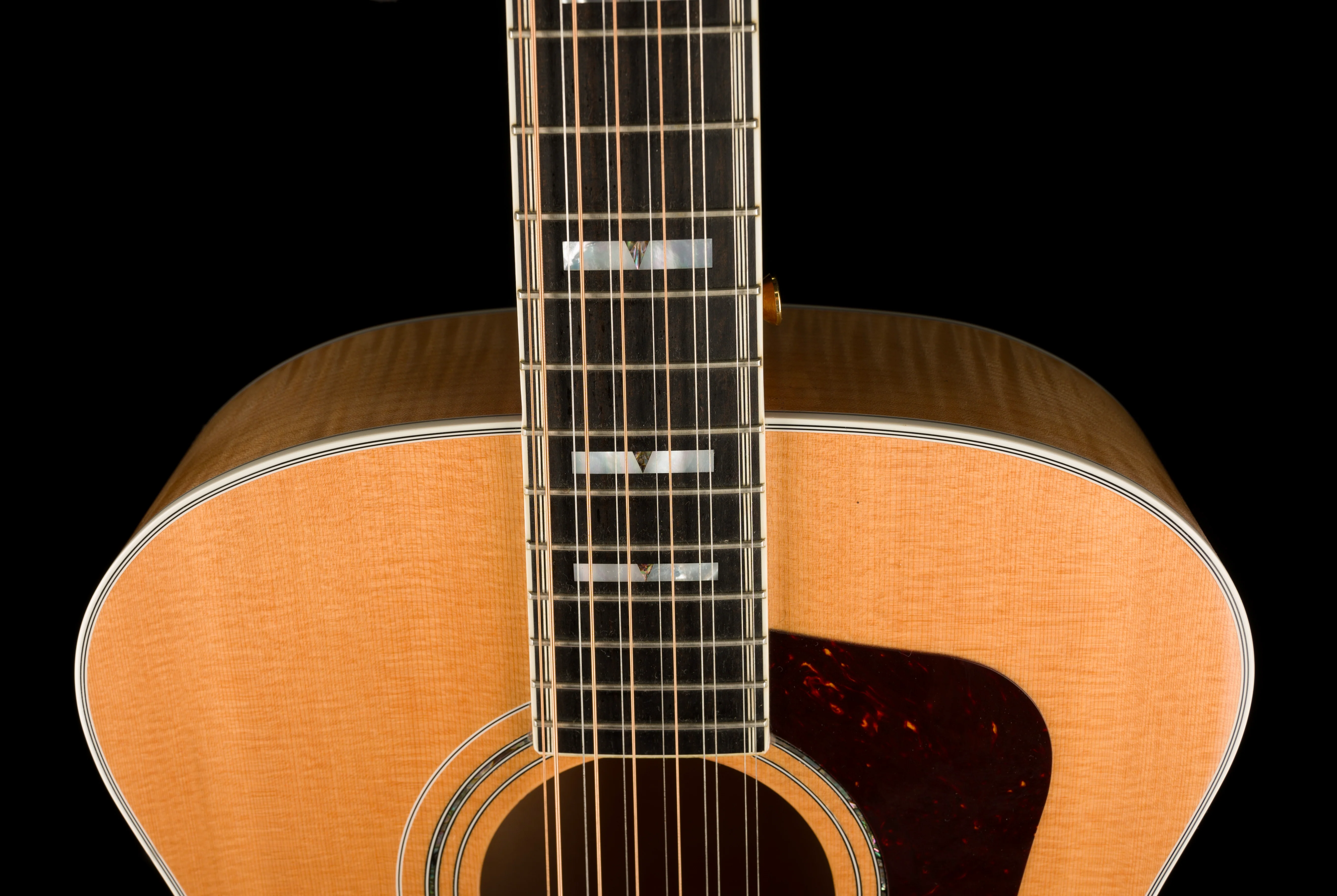 Pre Owned Guild F-512 Maple Blonde 12-String Acoustic Electric Guitar With OHSC - Image 3