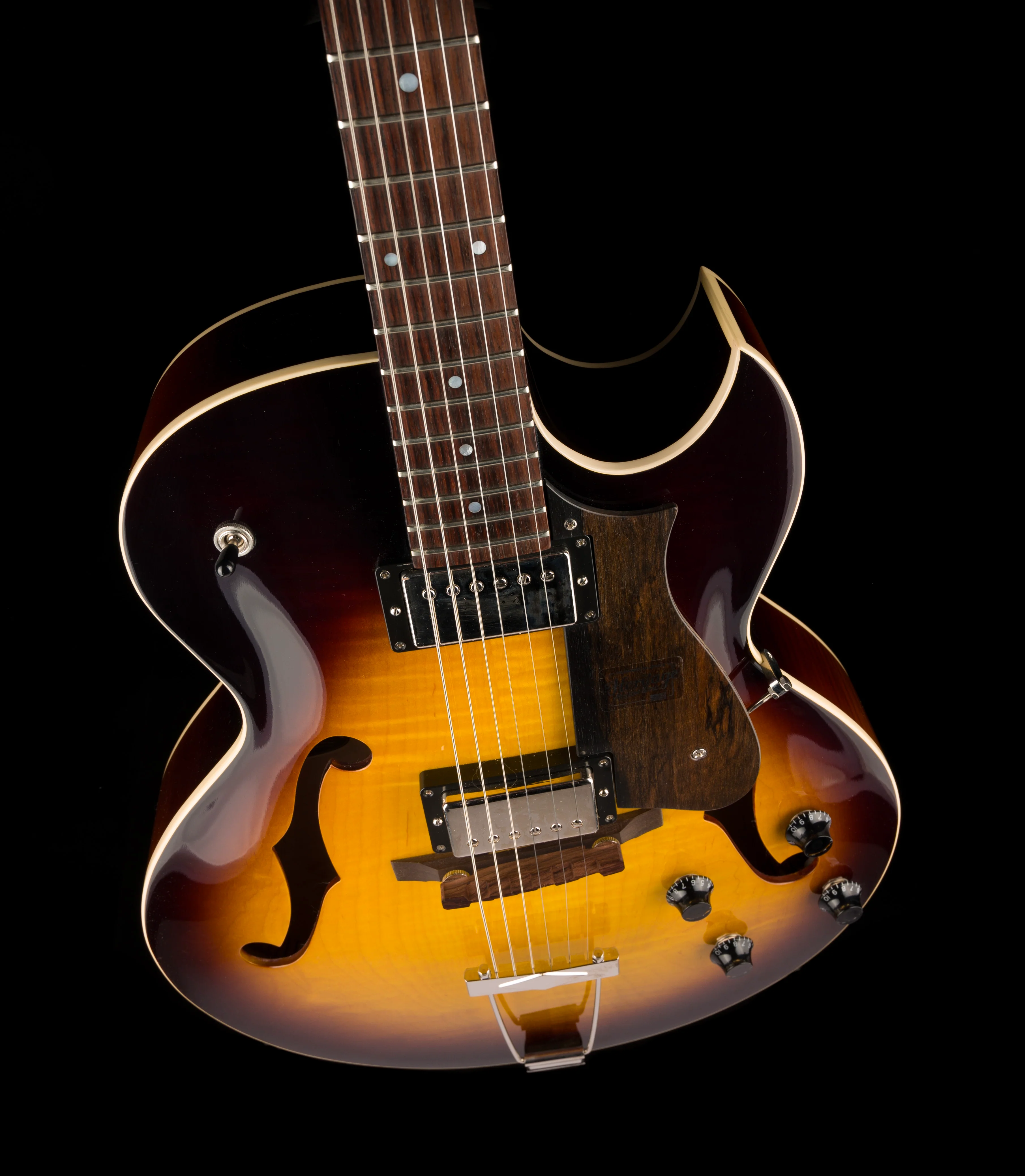 Pre Owned 2022 Heritage H-575 Vintage Sunburst Electric Guitar With Case - Image 4