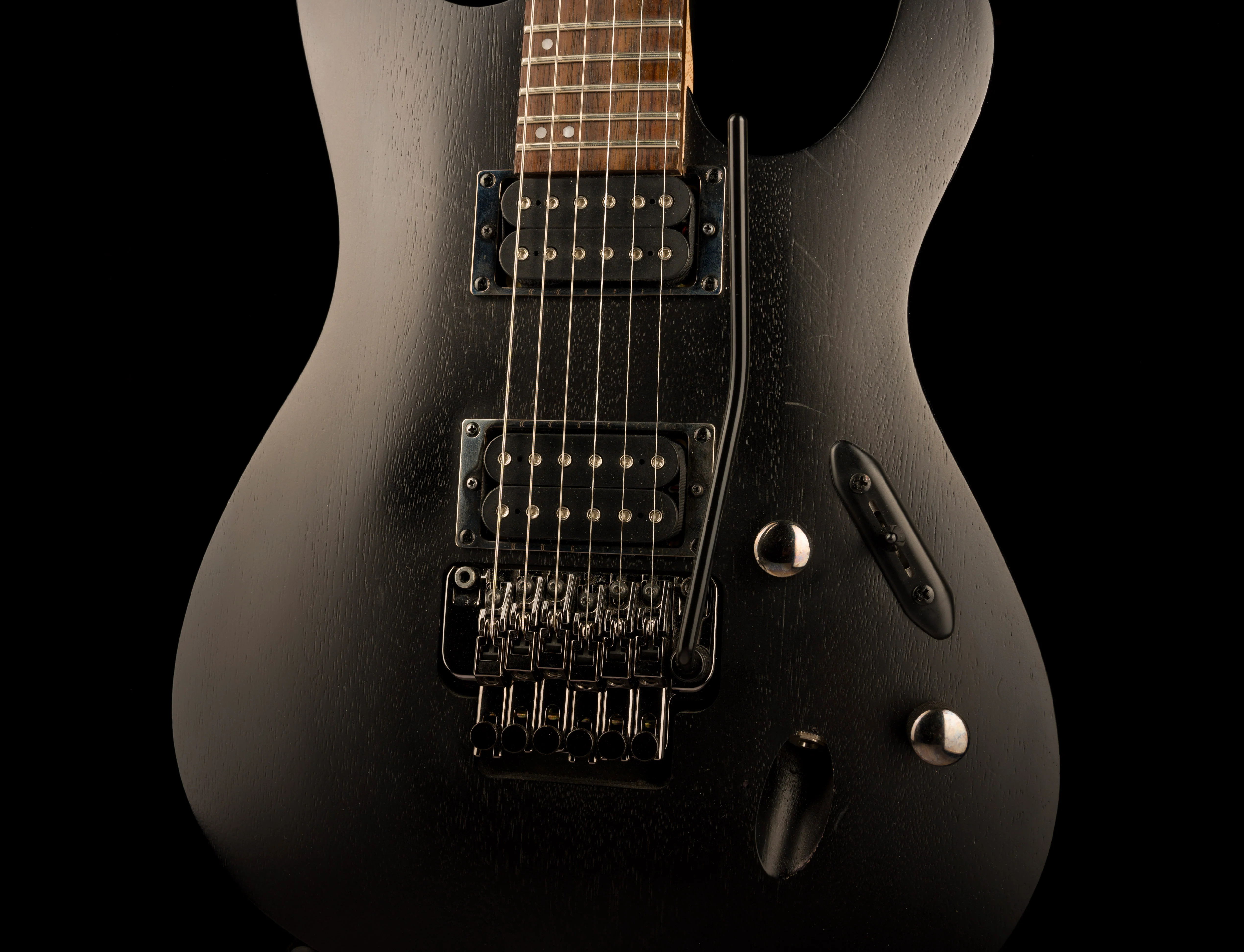 Pre Owned Ibanez S520 Weathered Black - Image 6
