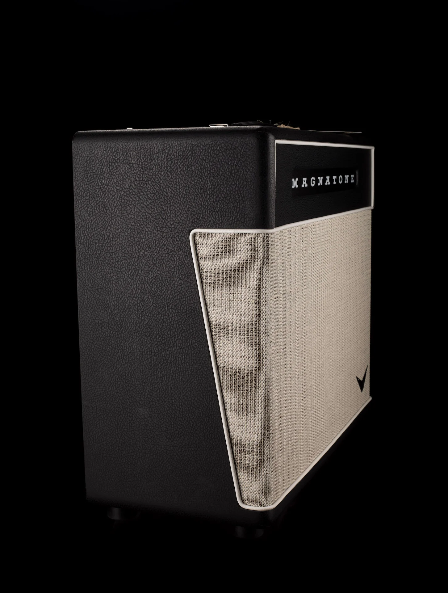 Pre Owned Magnatone Super Fifteen 1x12" Guitar Amp Combo - Image 8