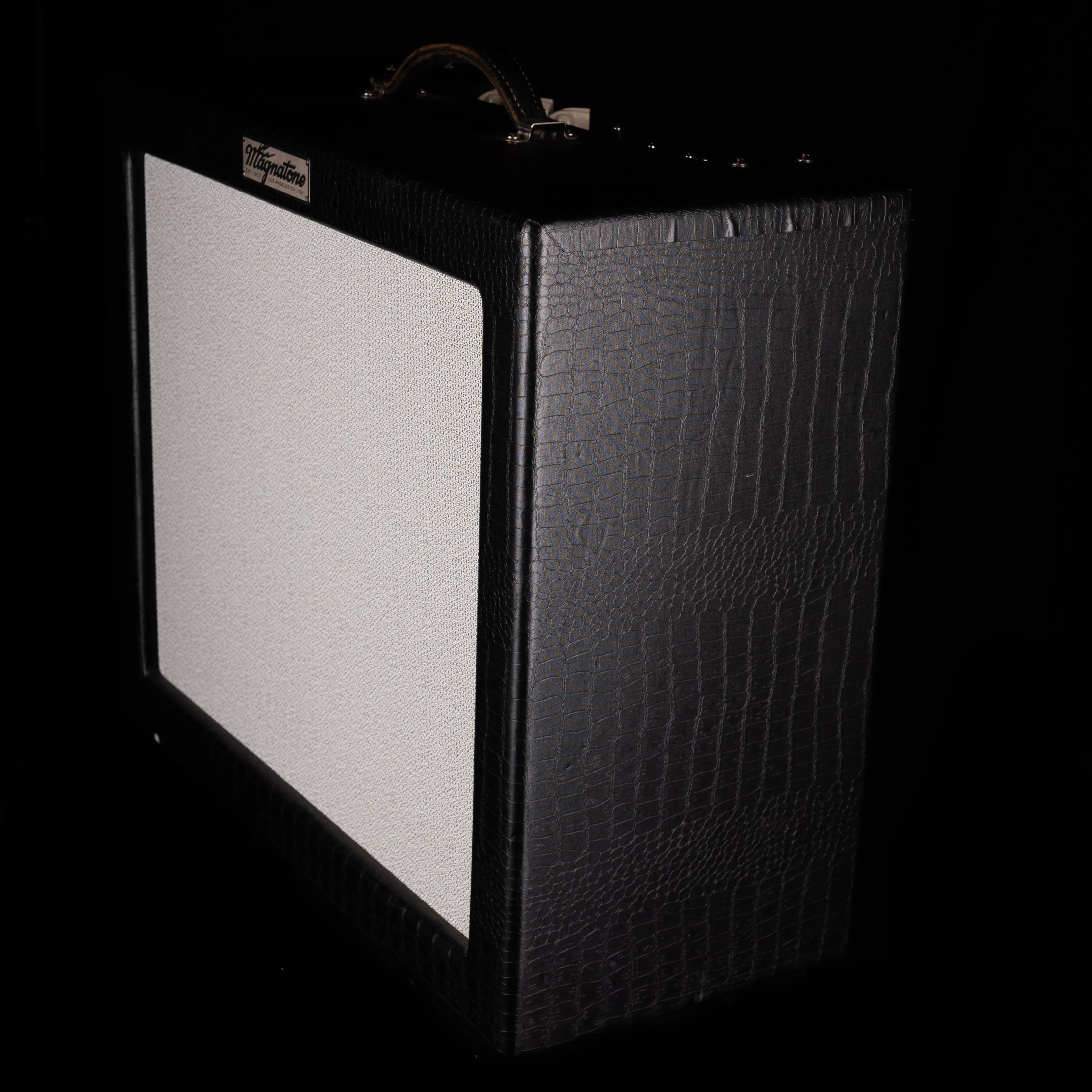 Pre-Owned Magnatone Varsity Black Guitar Amp Combo With Tuki Cover - Image 4