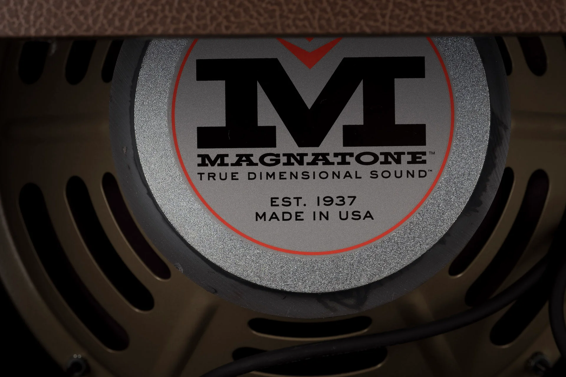 Pre Owned Magnatone Varsity Reverb Brown Guitar Amp Combo - Image 10