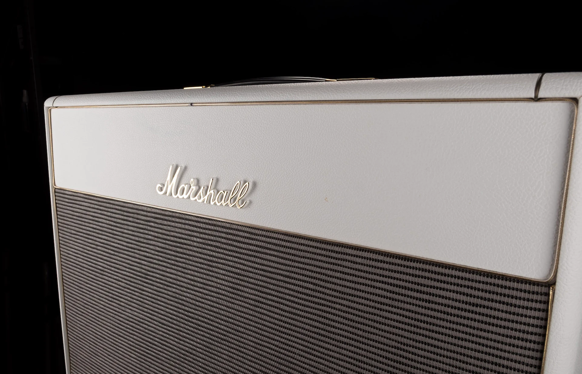 Pre Owned Marshall 212 White Guitar Amp Cabinet - Image 4