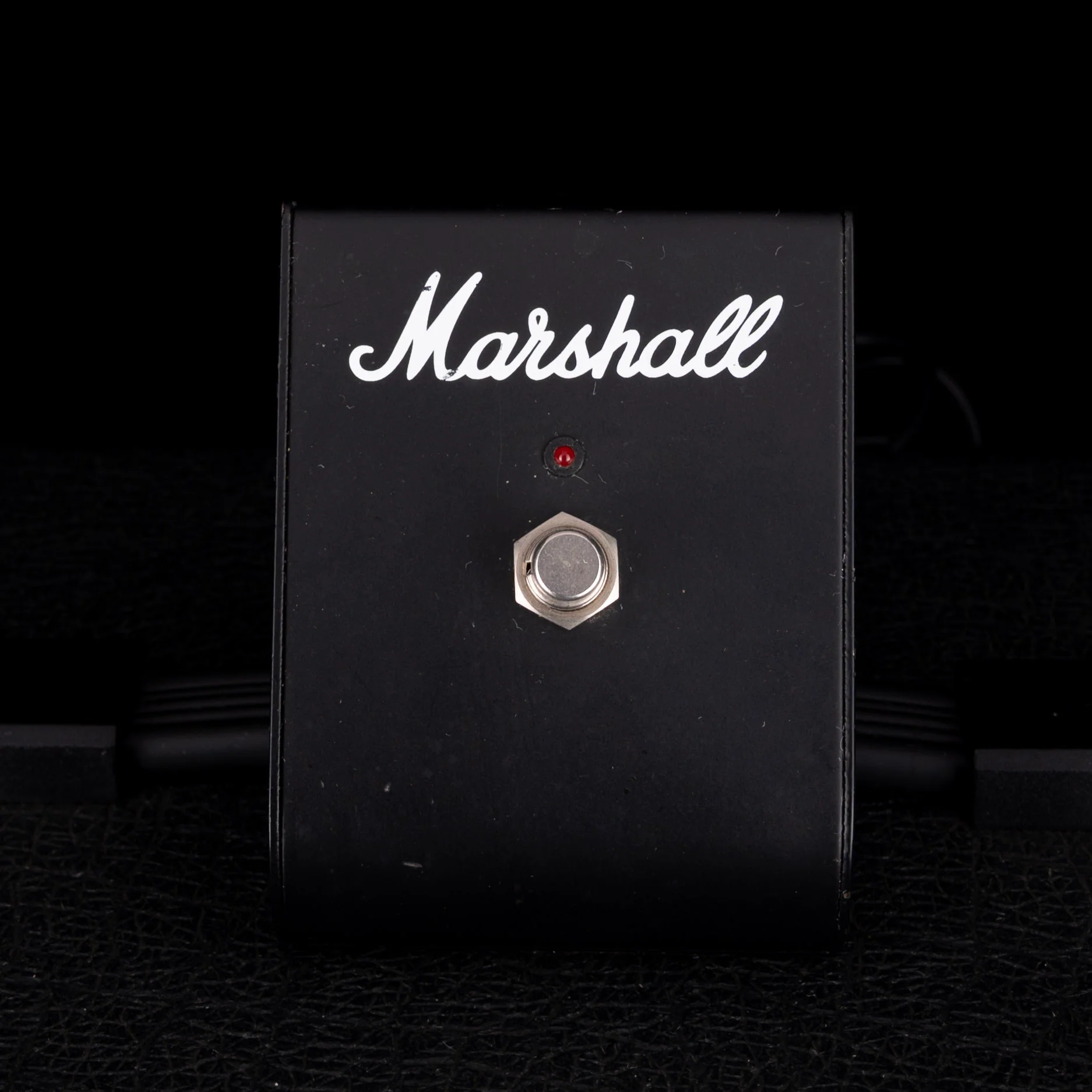 Pre Owned Marshall JCM 900 Black Model 4501 50-watt Guitar Amp Combo With Footswitch - Image 11