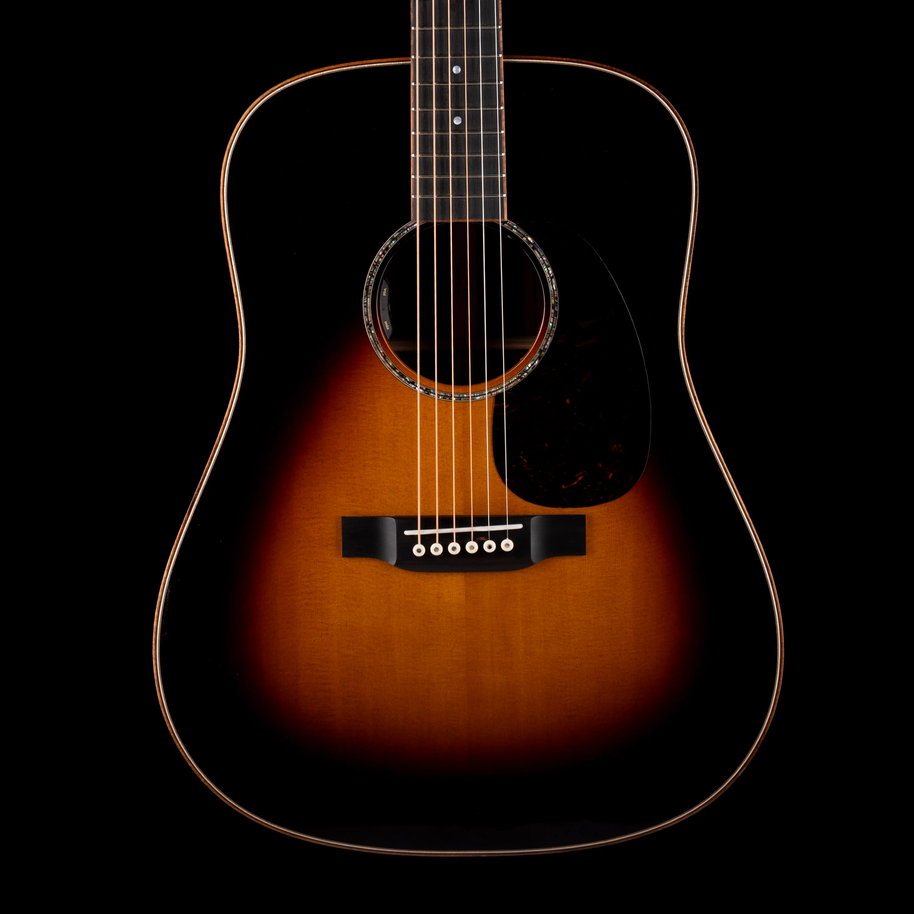 Pre Owned Martin Custom Shop Dreadnaught/000 Style 28 Indian Rosewood Sunburst With OHSC
