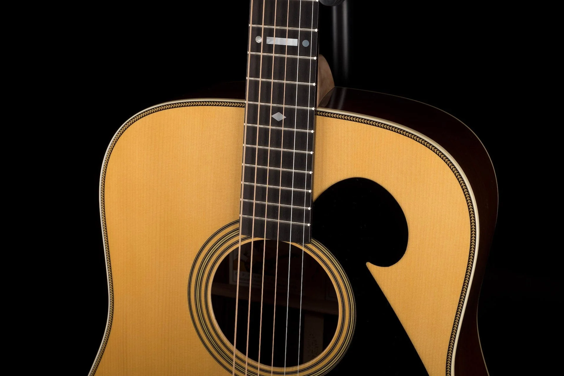 Pre-owned Martin D-28M Merle Travis Commemorative Edition with OHSC - Image 3