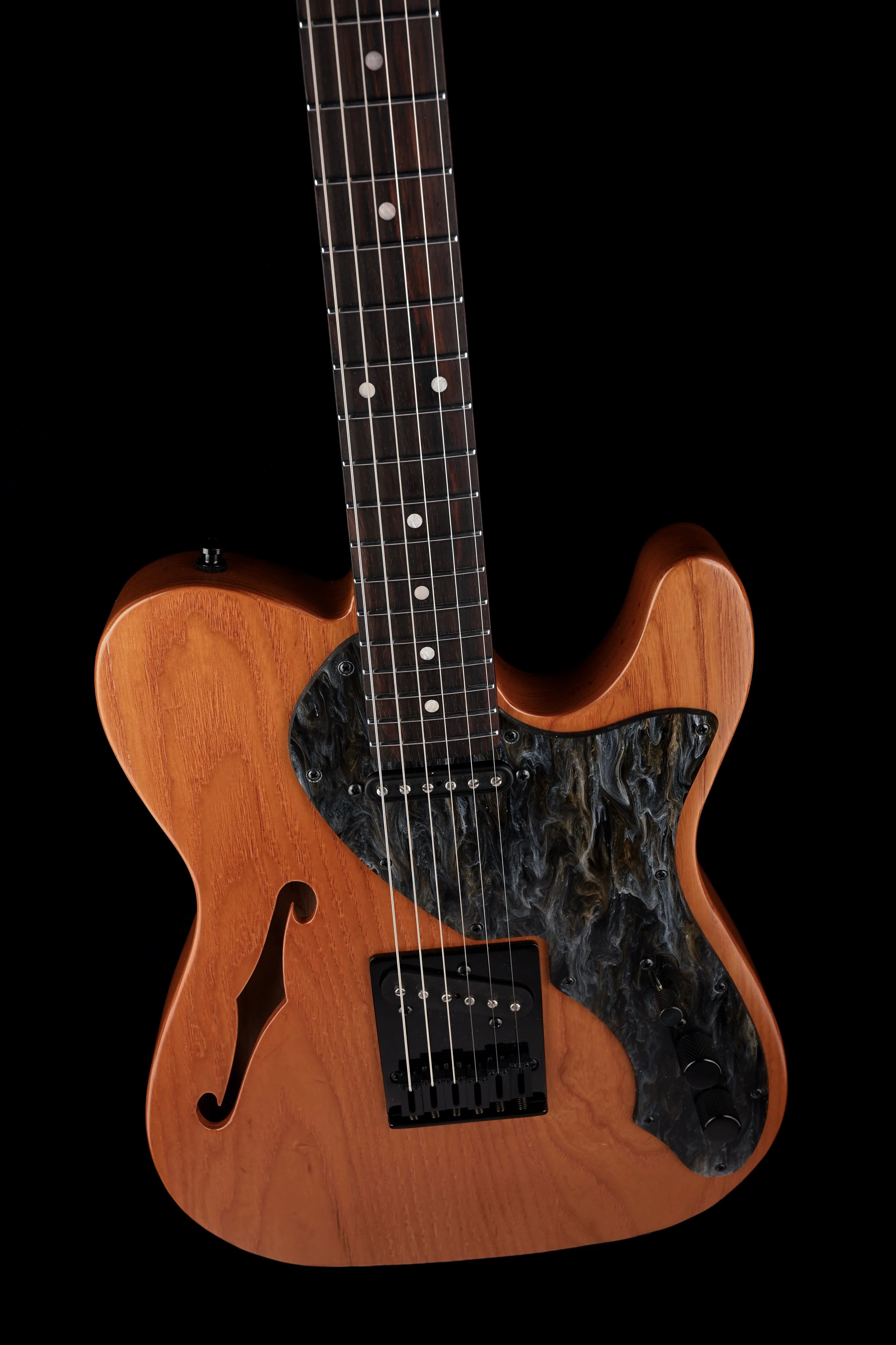 Pre Owned McCloud Swamp Ash '69 Thinline T-style Guitar With OHSC - Image 4