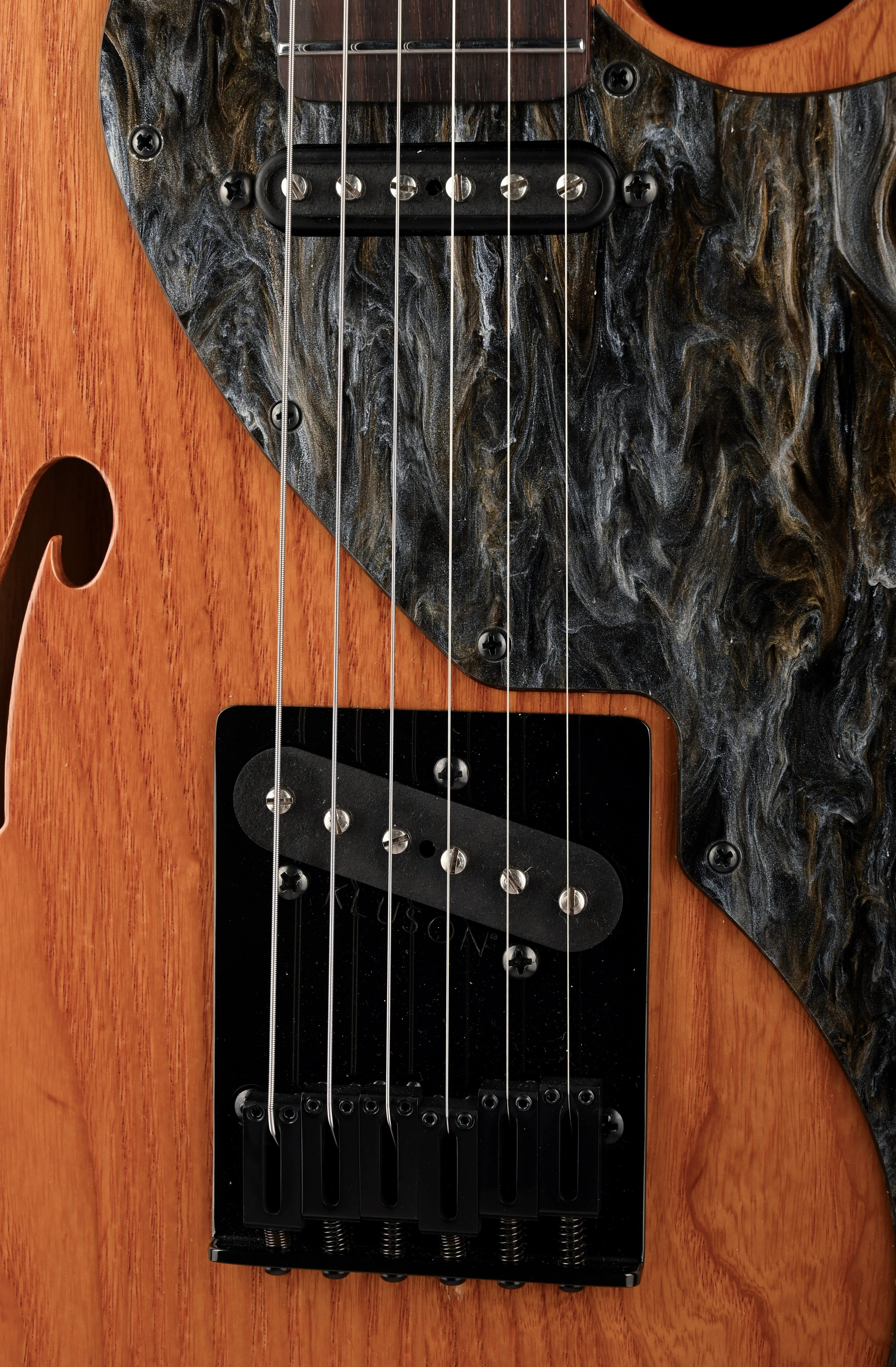 Pre Owned McCloud Swamp Ash '69 Thinline T-style Guitar With OHSC - Image 7