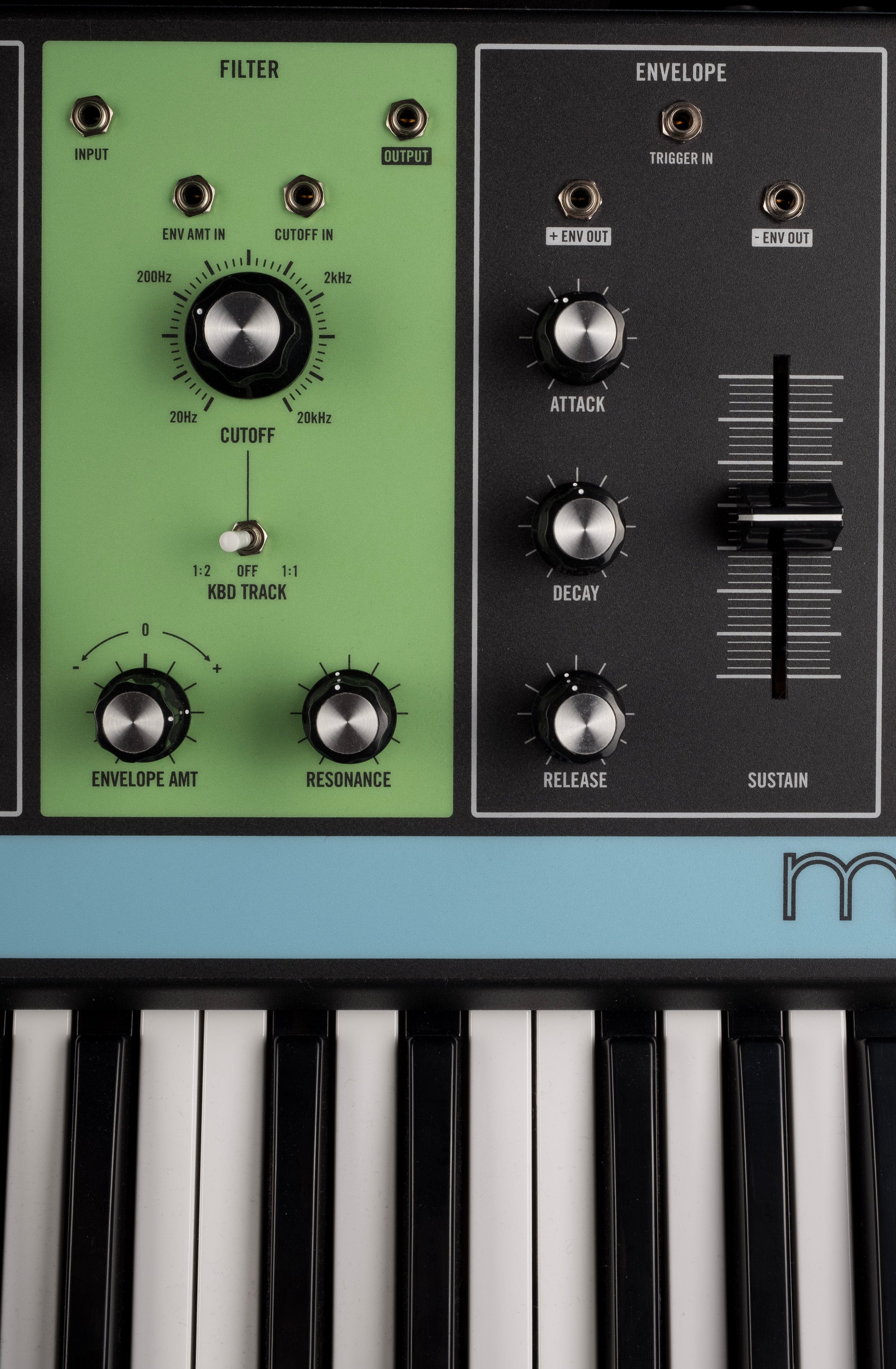 Pre Owned Moog Grandmother Semi-Modular Analog Synthesizer and Step Sequencer Keyboard - Image 5