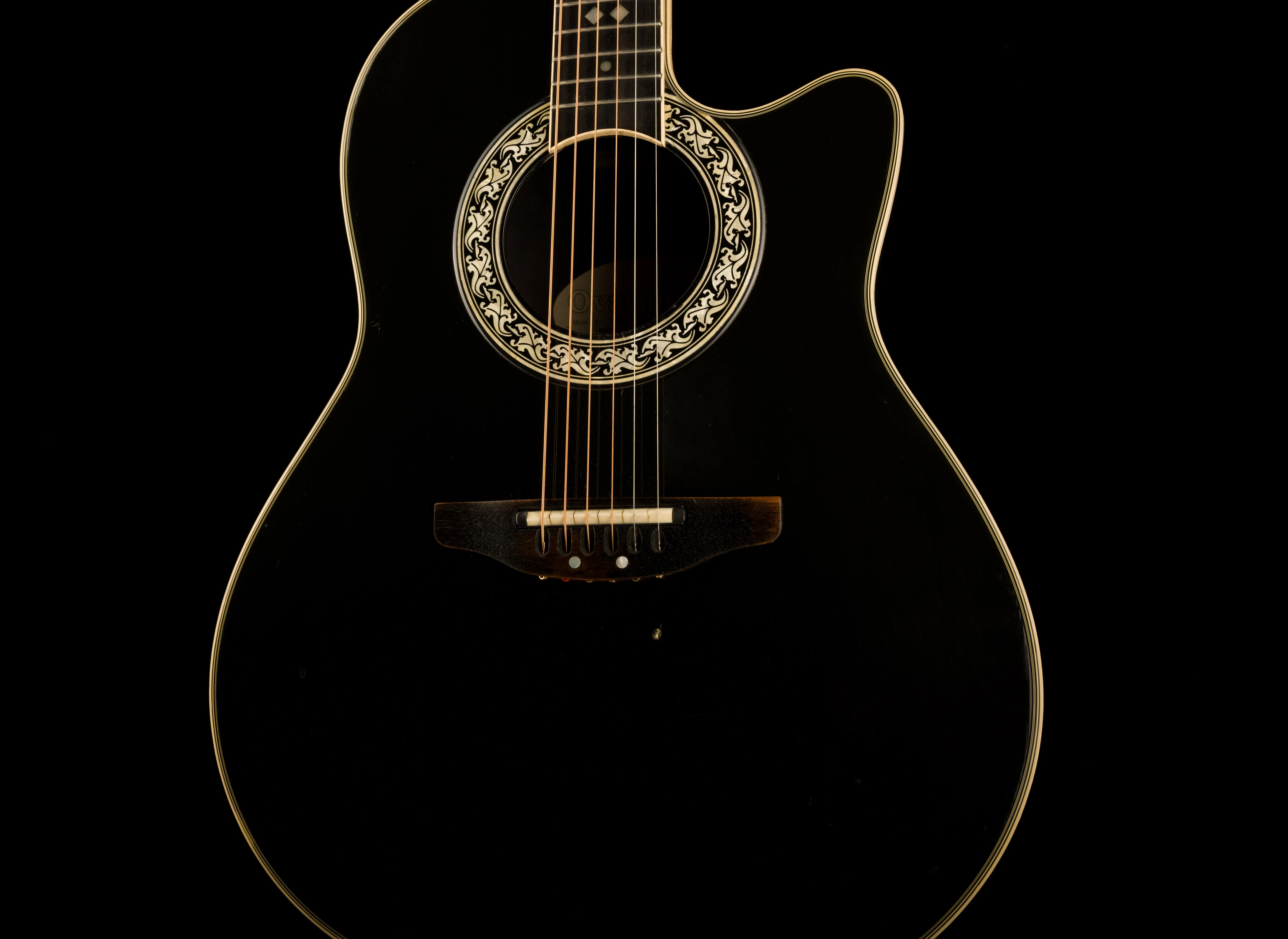 Pre Owned Ovation Legend Model 1767 Black With Gig Bag - Image 6