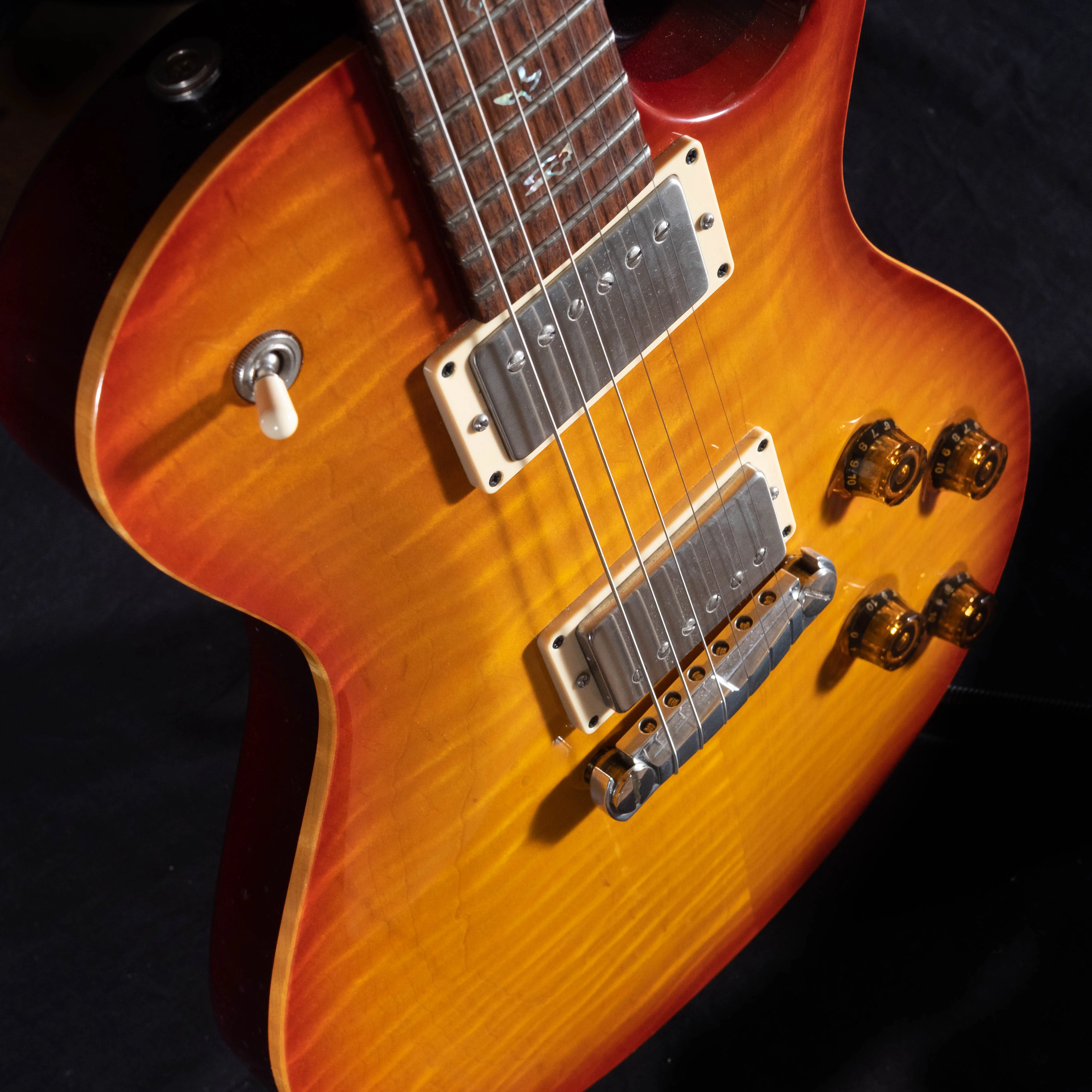 Pre Owned PRS '09 SC245 Single Cut McCarty Burst Electric Guitar with OHSC - Image 4