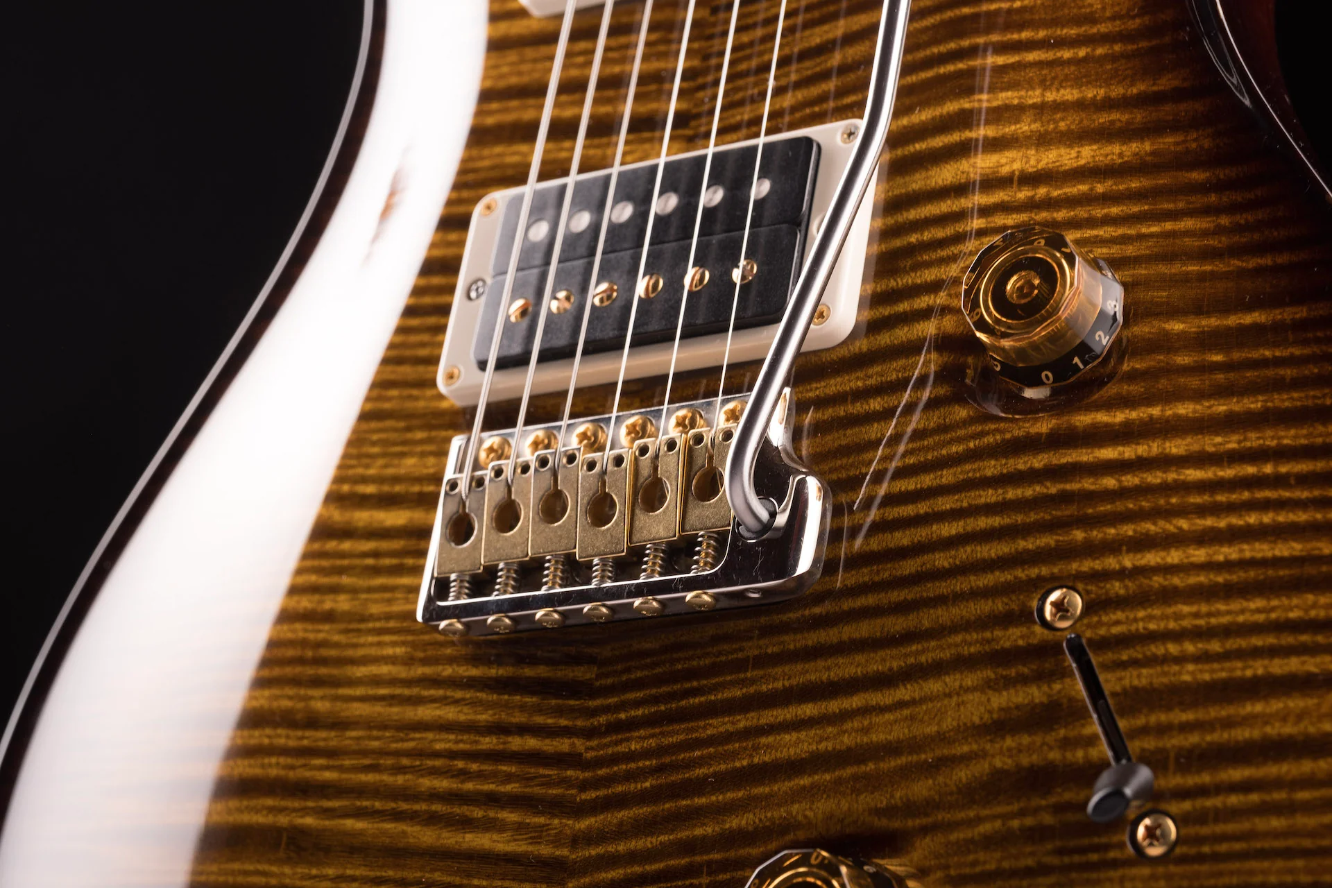 Pre Owned PRS Custom 24 10-Top Black Gold Burst With OHSC - Image 6