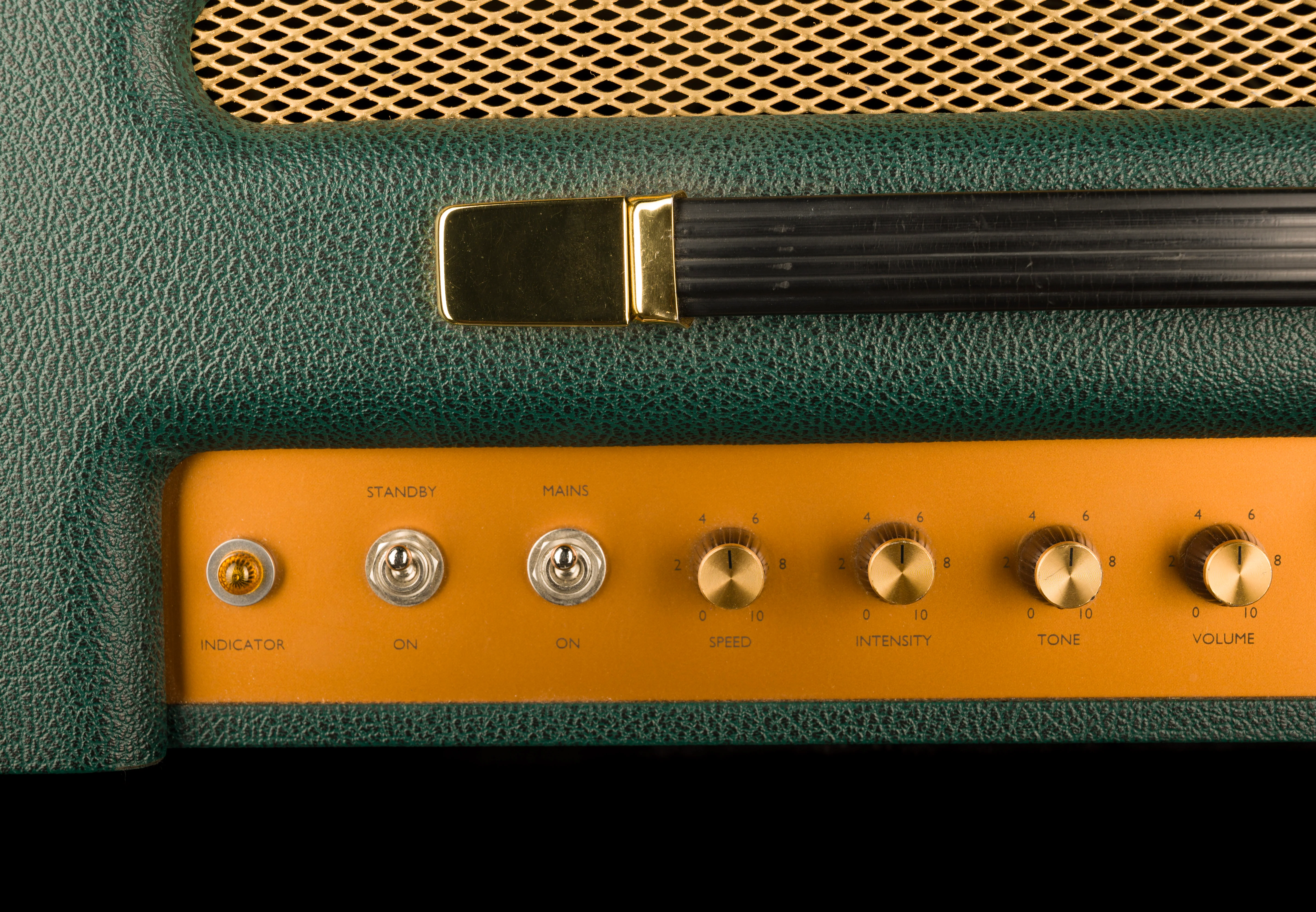 Pre Owned Retro King Eighteen Watt Combo 2x12" Guitar Amp Combo Green With Footswitch and Cover - Image 11