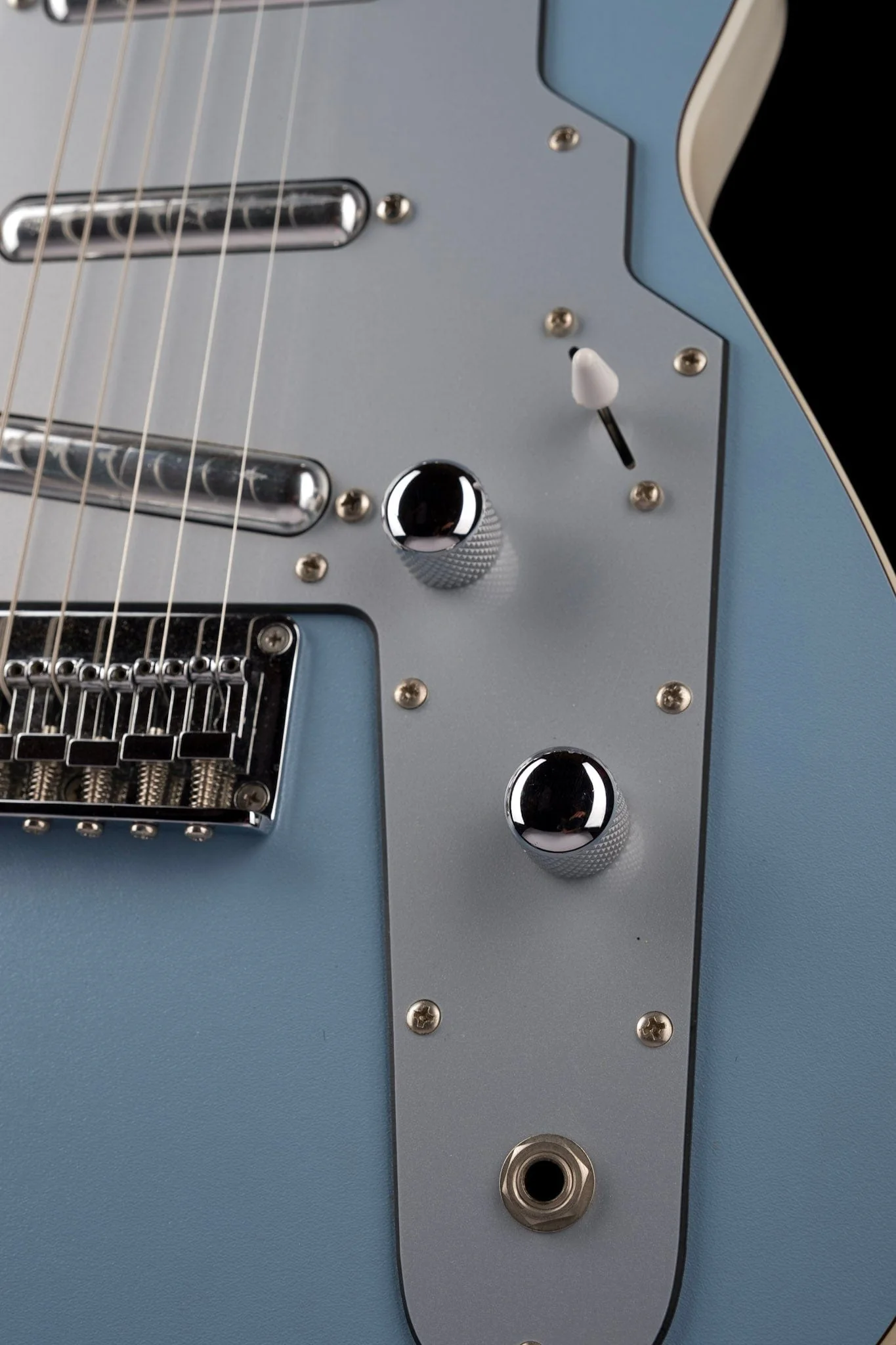 Pre Owned Reverend SPY Sky Blue Electric Guitar With Gig Bag - Image 9
