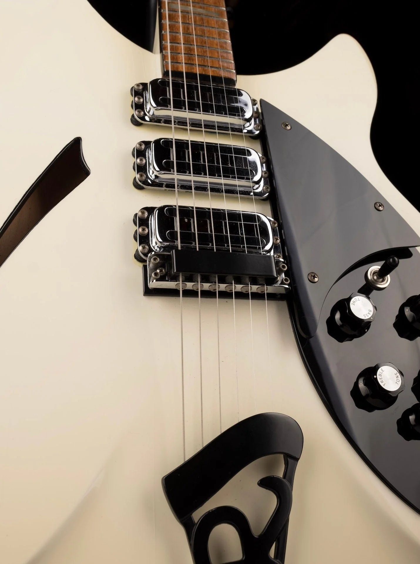 Vintage 1990 Rickenbacker 370WB White With OHSC - Image 10