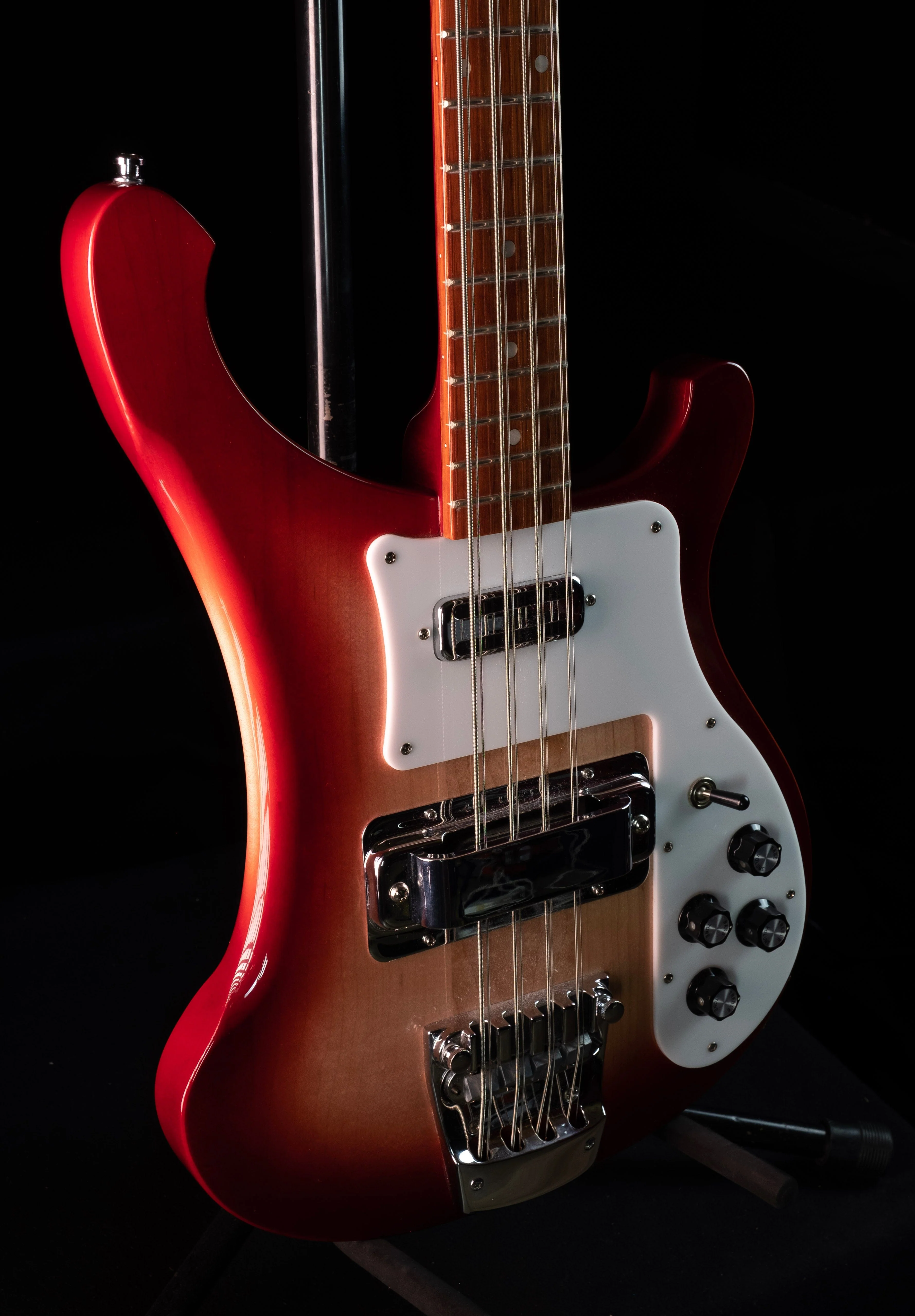 Pre-Owned '01 Rickenbacker 4008 Eight String Fireglo Bass With OHSC 8 String Bass - Image 4