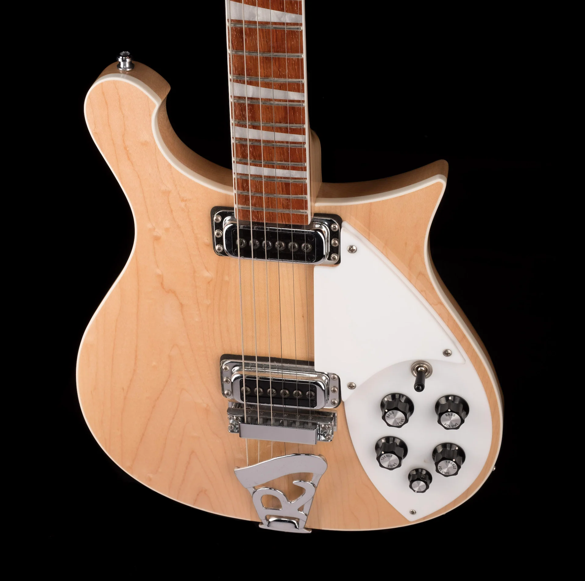 Pre Owned 2019 Rickenbacker 620/6 MG Mapleglo Electric Guitar With OHSC - Image 4