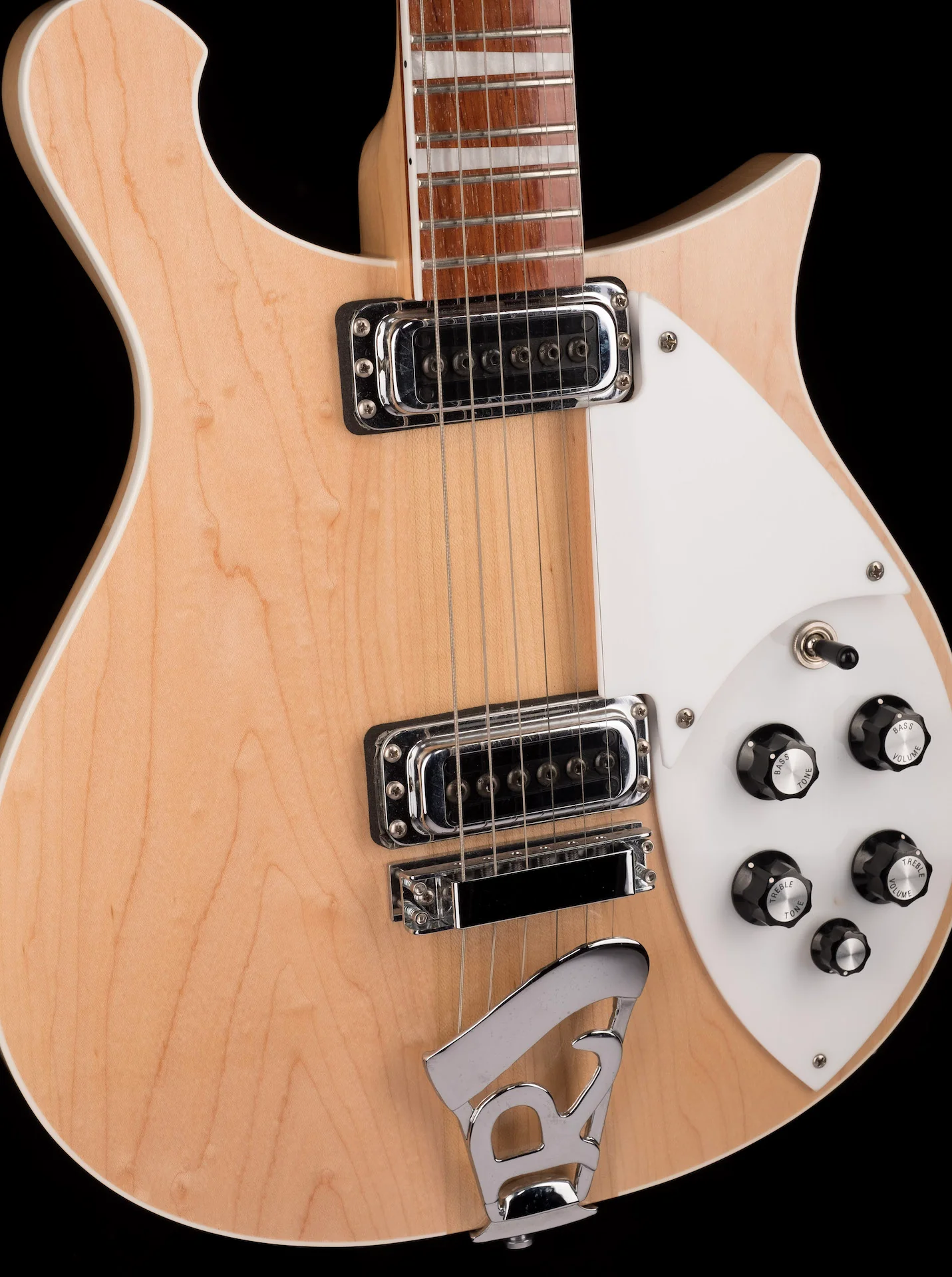 Pre Owned 2019 Rickenbacker 620/6 MG Mapleglo Electric Guitar With OHSC - Image 9