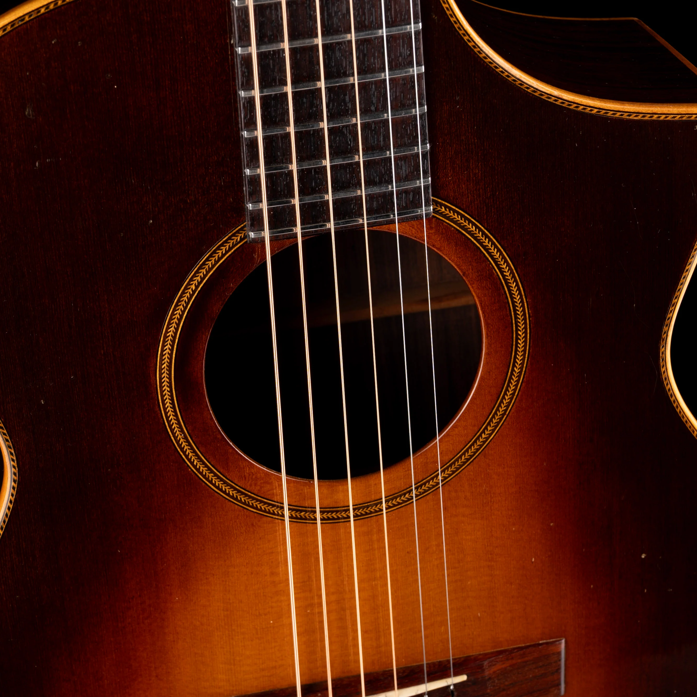 Pre-Owned Santo 1976 Dreadnaught Cutaway Electric Sunburst - Image 4