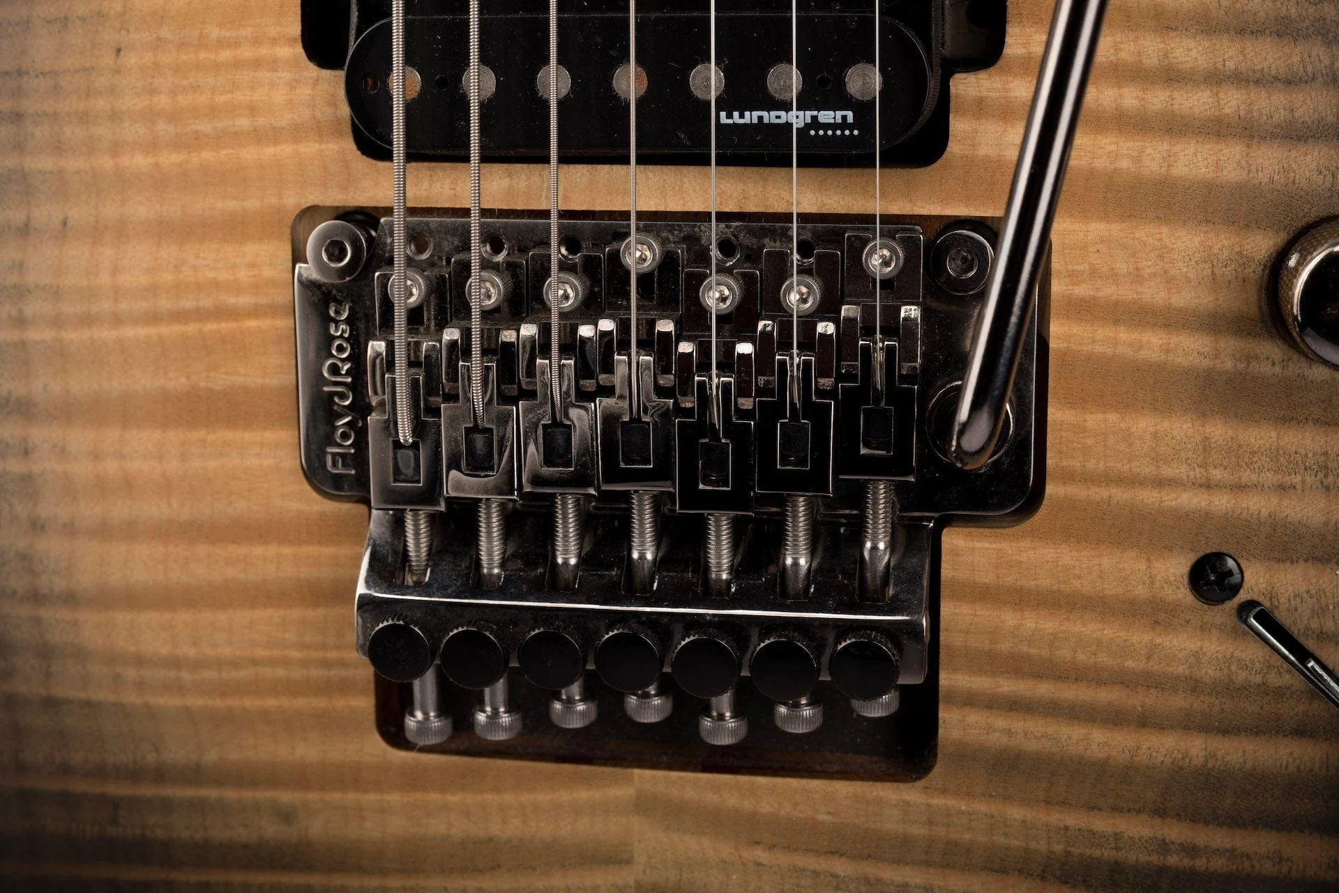 Pre Owned Schecter Banshee Mach-7 FR-S 7-String Ember Burst Electric Guitar With Bag - Image 6