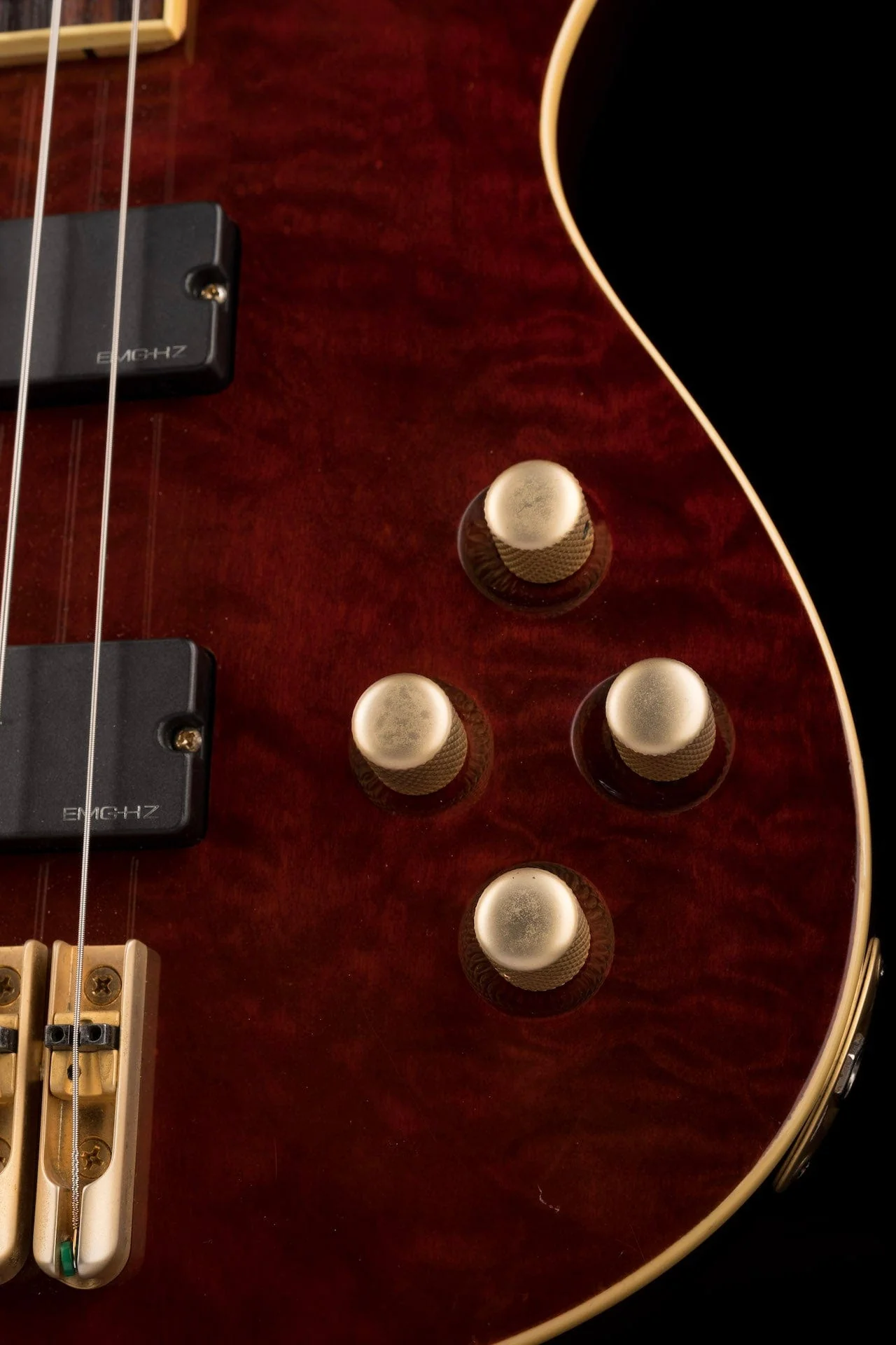 Pre Owned Schecter Diamond Series Made in Korea C-4 Bass Crimson Stain With Gig Bag - Image 8