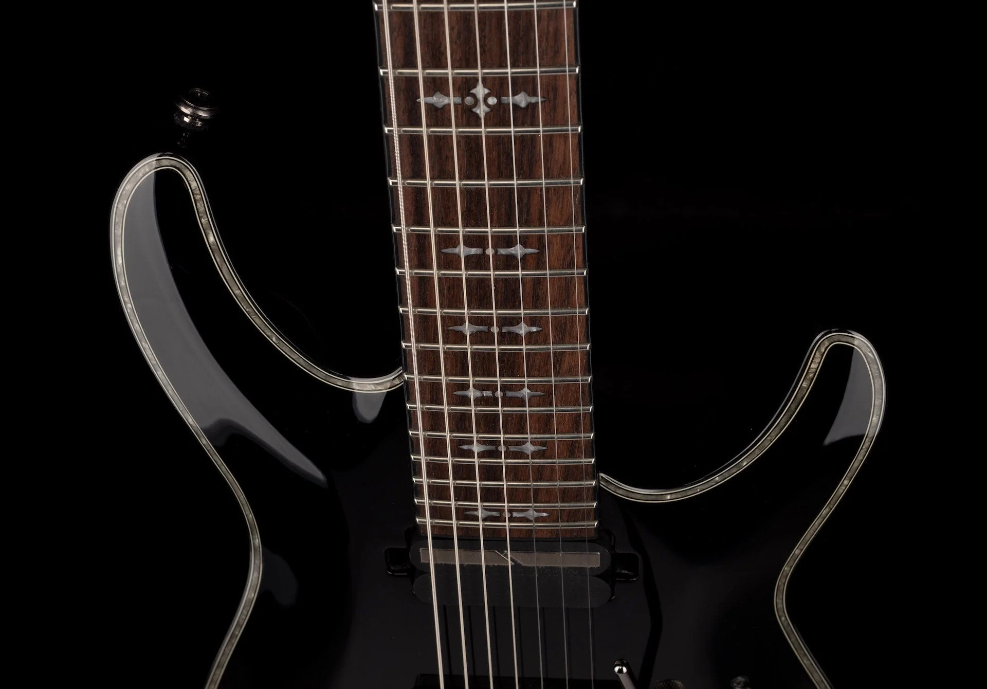 Pre Owned Schecter Hellraiser C-7 FR-S 7-string Black Electric Guitar With Bag - Image 3
