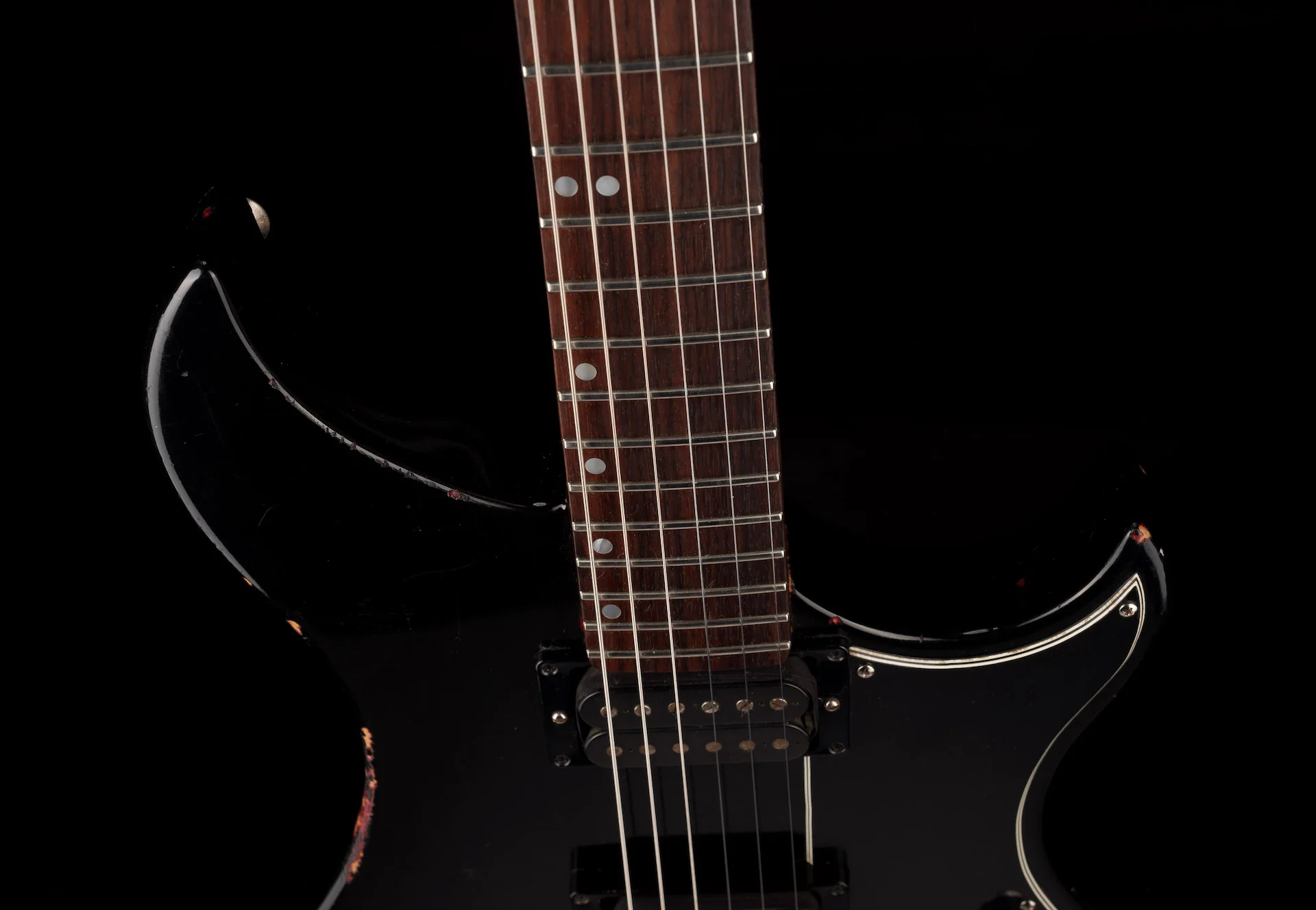 Pre Owned Silver Street Nightwing Black Electric Guitar With Gig Bag - Image 3