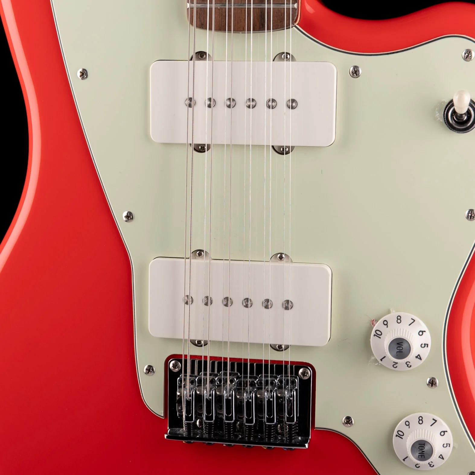 Pre Owned Squier Paranormal Jazzmaster XII	Fiesta Red With Gig Bag - Image 4