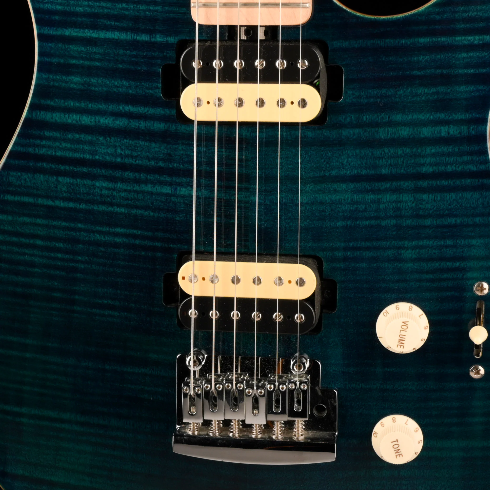 Pre Owned Sterling by Music Man AXIS Flame Maple Top Yucatan Blue - Image 4