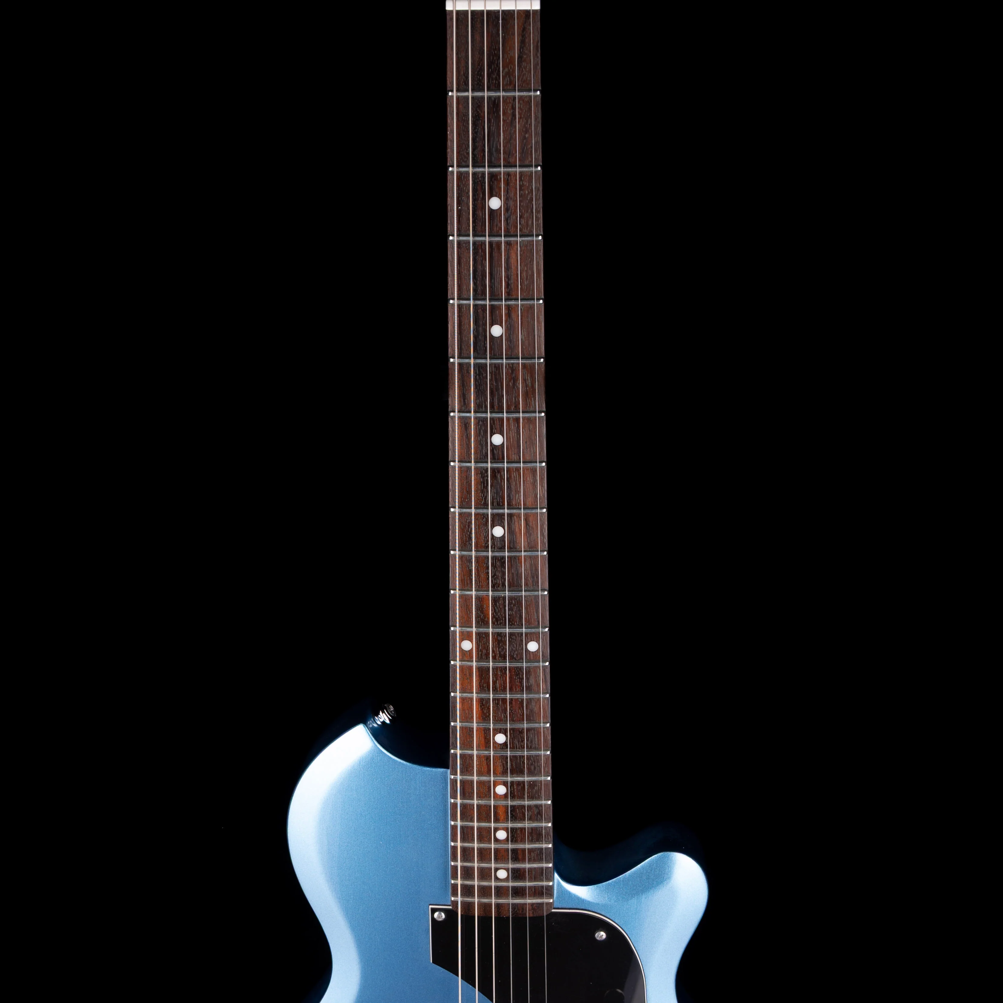 Pre Owned Supro Model 2010BM Jamesport Single Pickup Island Series Ocean Blue Metallic With Bigsby With Gig Bag - Image 8