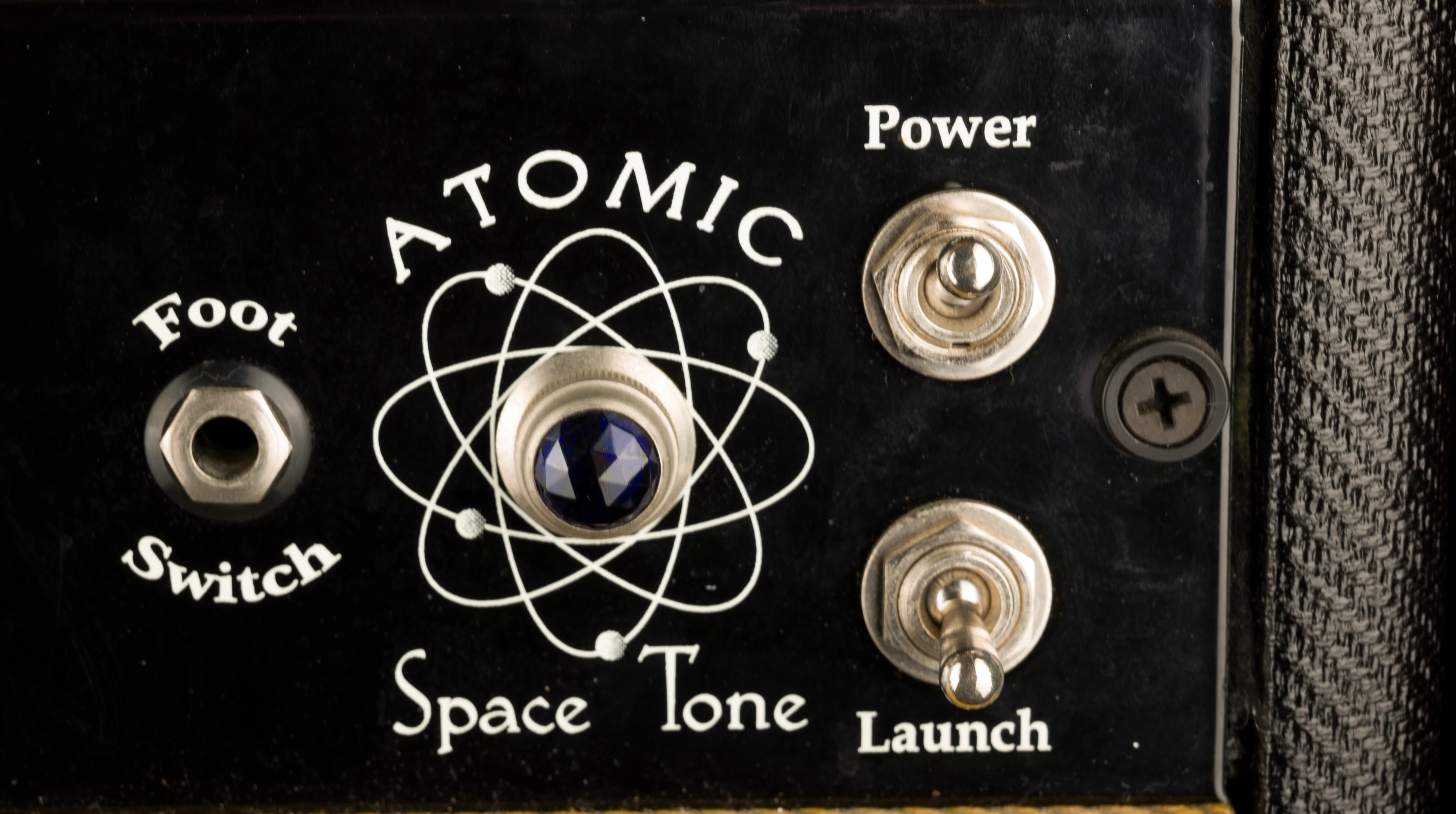 Pre Owned Swart Atomic Space Tone Tweed Black With Footswitch and Cover - Image 9