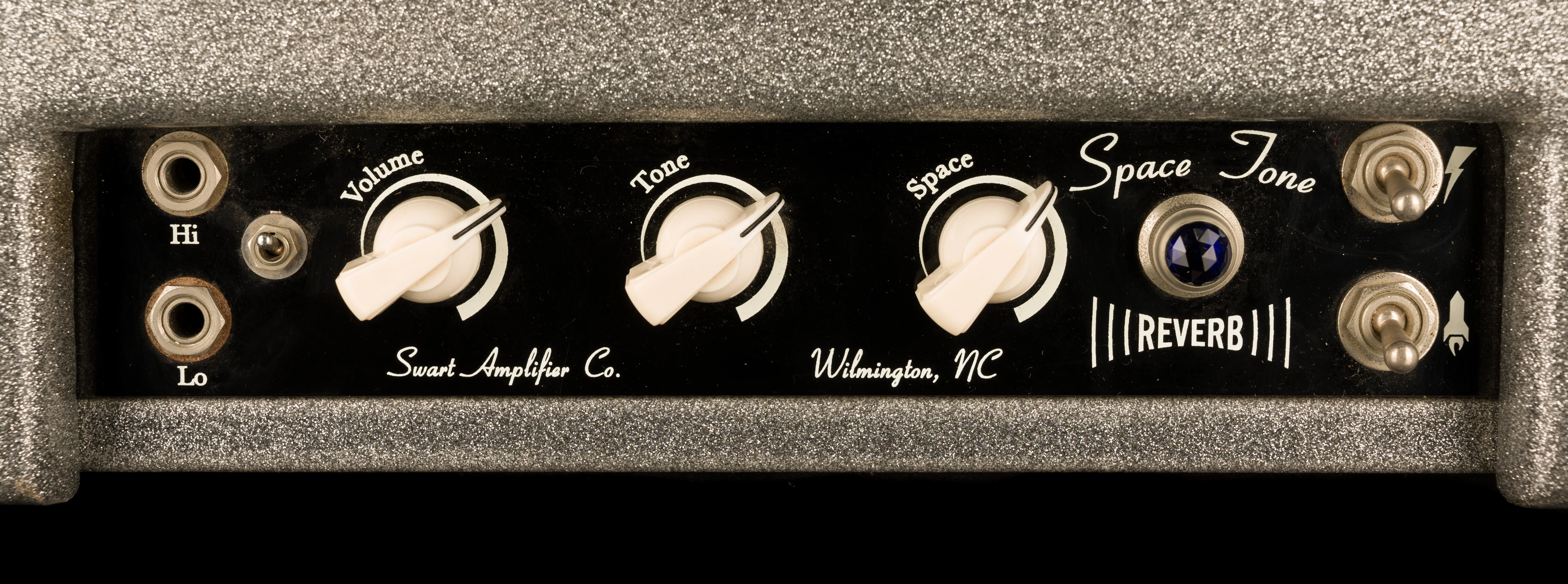 Pre Owned Swart Special Edition Space Tone Reverb Silver Sparkle Guitar Amp Combo with Footswitch - Image 5