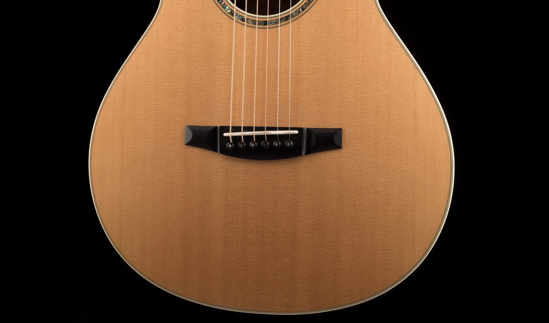 Pre Owned Taylor 35th Anniversary XXXV-P Parlor Natural Acoustic Guitar With OHSC - Image 4